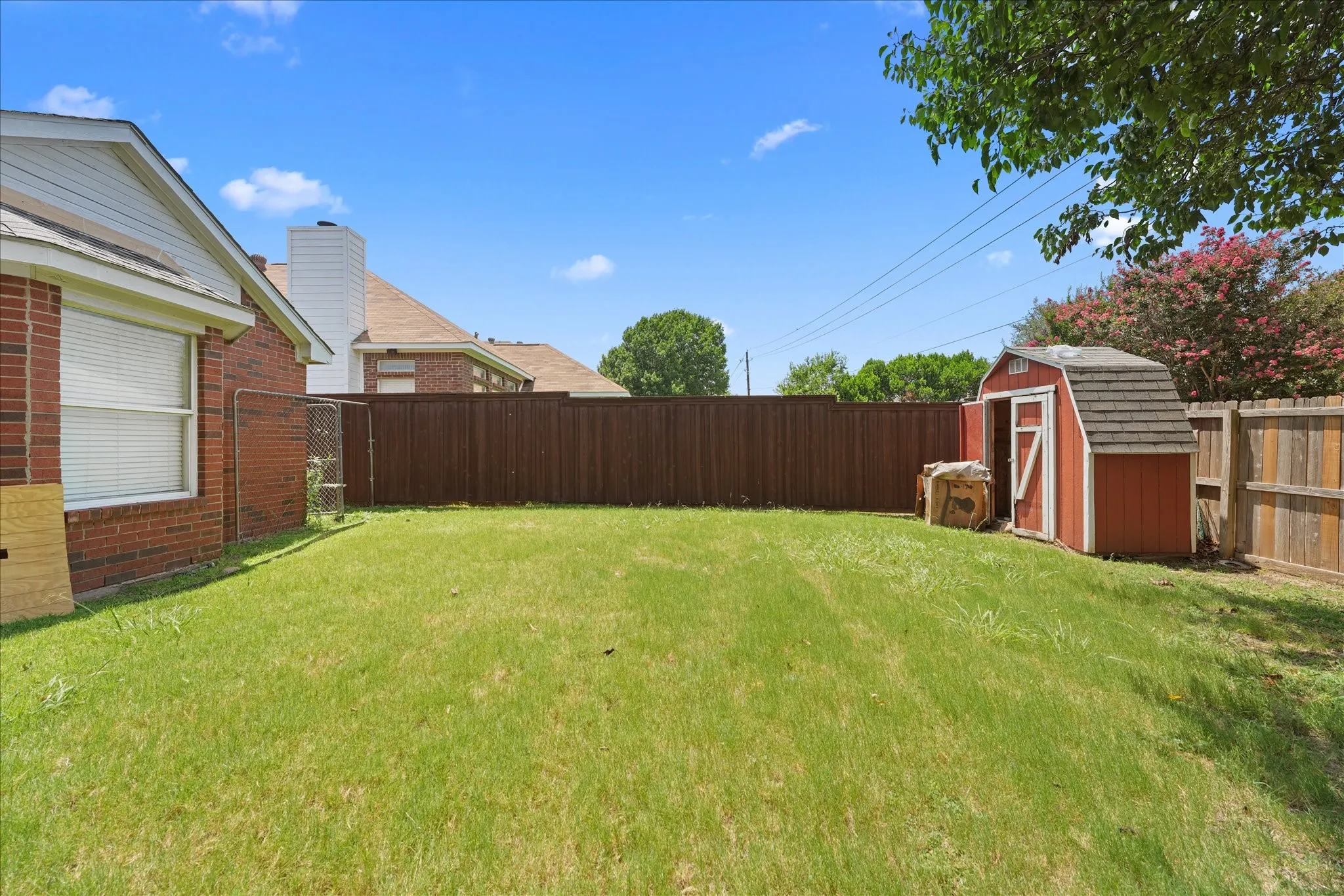 Single Family Residence For Rent in Collin County , 11900 PORT Road, Frisco, Texas 75035, 3 Bedroom, 2 Bathroom, 2 Garage spaces, 1,924 Sqft, built in 1996, mls#21323504, Real Estate Agent in Frisco, Homes For Rent in Collin county, Homes For Rent in Frisco, Realtor in Frisco Texas, Real Estate Brokerage Independent Realty Texas, Luminita Cordes Realtor