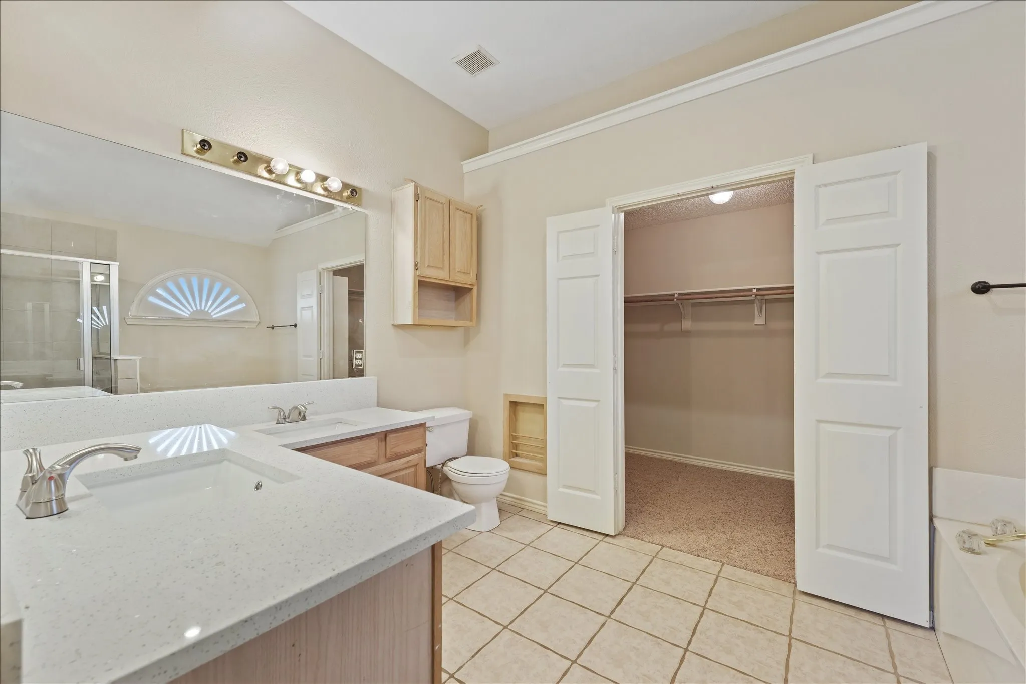 Single Family Residence For Rent in Collin County , 11900 PORT Road, Frisco, Texas 75035, 3 Bedroom, 2 Bathroom, 2 Garage spaces, 1,924 Sqft, built in 1996, mls#21323504, Real Estate Agent in Frisco, Homes For Rent in Collin county, Homes For Rent in Frisco, Realtor in Frisco Texas, Real Estate Brokerage Independent Realty Texas, Luminita Cordes Realtor