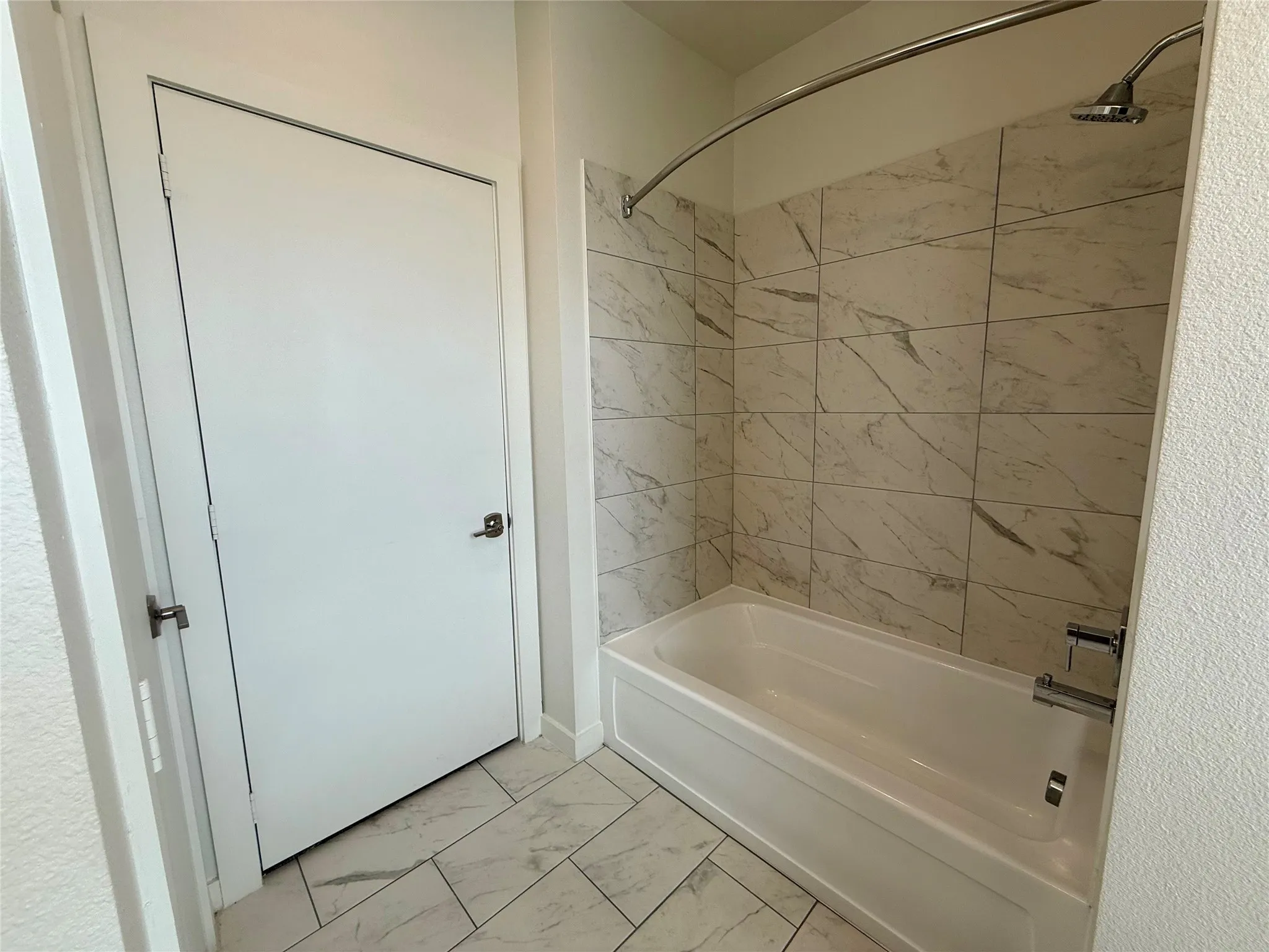 Apartment For Rent in Dallas County , 7450 Coronado Avenue 504, Dallas, Texas 75214, 1 Bedroom, 1 Bathroom, Garage spaces, 1,063 Sqft, built in 2018, Price $2,932, mls#21323505, Real Estate Agent in Dallas, Homes For Rent in Dallas county, Homes For Rent in Dallas, Realtor in Dallas Texas, Real Estate Brokerage Independent Realty Texas, Luminita Cordes Realtor