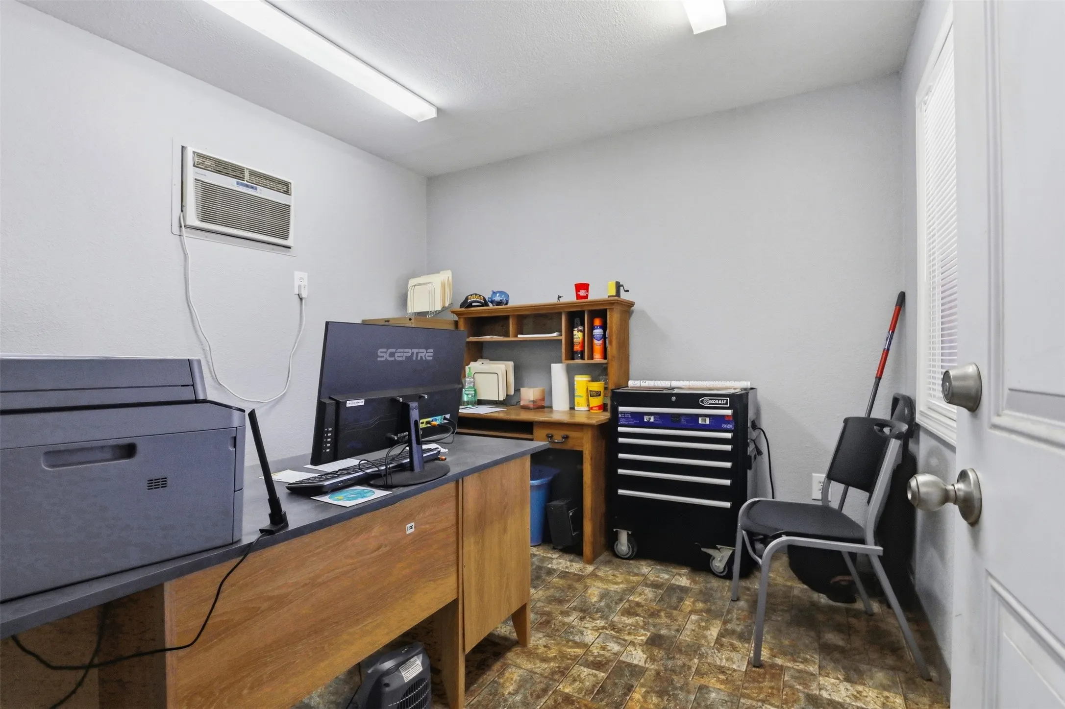 Business For Sale in Johnson County , 1605 S Main Street A, Cleburne, Texas 76033, 0, 0, Garage spaces, 0 Sqft, built in 1977, mls#21322953, Real Estate Agent in Cleburne, Homes For Sale in Johnson county, Homes For Sale in Cleburne, Realtor in Cleburne Texas, Real Estate Brokerage Independent Realty Texas, Luminita Cordes Realtor