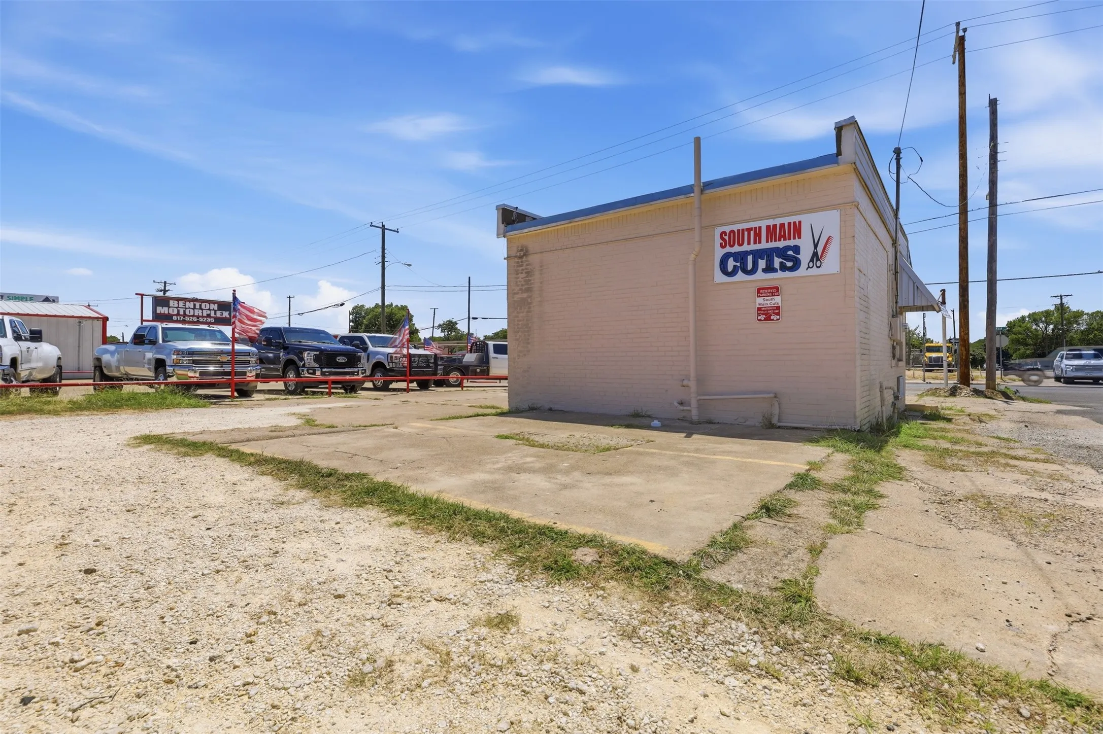 Office For Sale in Johnson County , 1001 S Main Street, Cleburne, Texas 76033, 0, 0, Garage spaces, 0 Sqft, built in 1960, mls#21322857, Real Estate Agent in Cleburne, Homes For Sale in Johnson county, Homes For Sale in Cleburne, Realtor in Cleburne Texas, Real Estate Brokerage Independent Realty Texas, Luminita Cordes Realtor