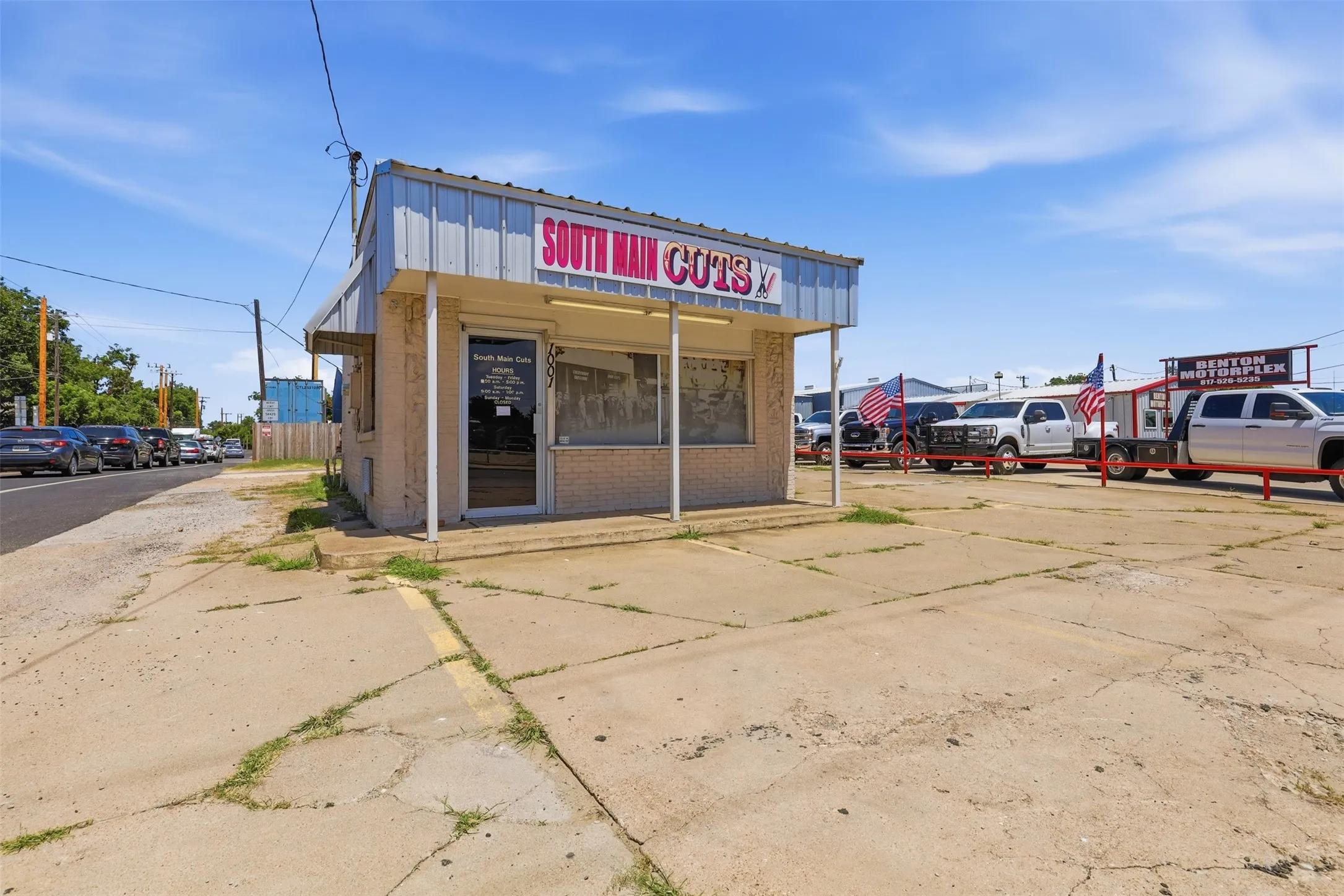 Office For Sale in Johnson County , 1001 S Main Street, Cleburne, Texas 76033, 0, 0, Garage spaces, 0 Sqft, built in 1960, mls#21322857, Real Estate Agent in Cleburne, Homes For Sale in Johnson county, Homes For Sale in Cleburne, Realtor in Cleburne Texas, Real Estate Brokerage Independent Realty Texas, Luminita Cordes Realtor