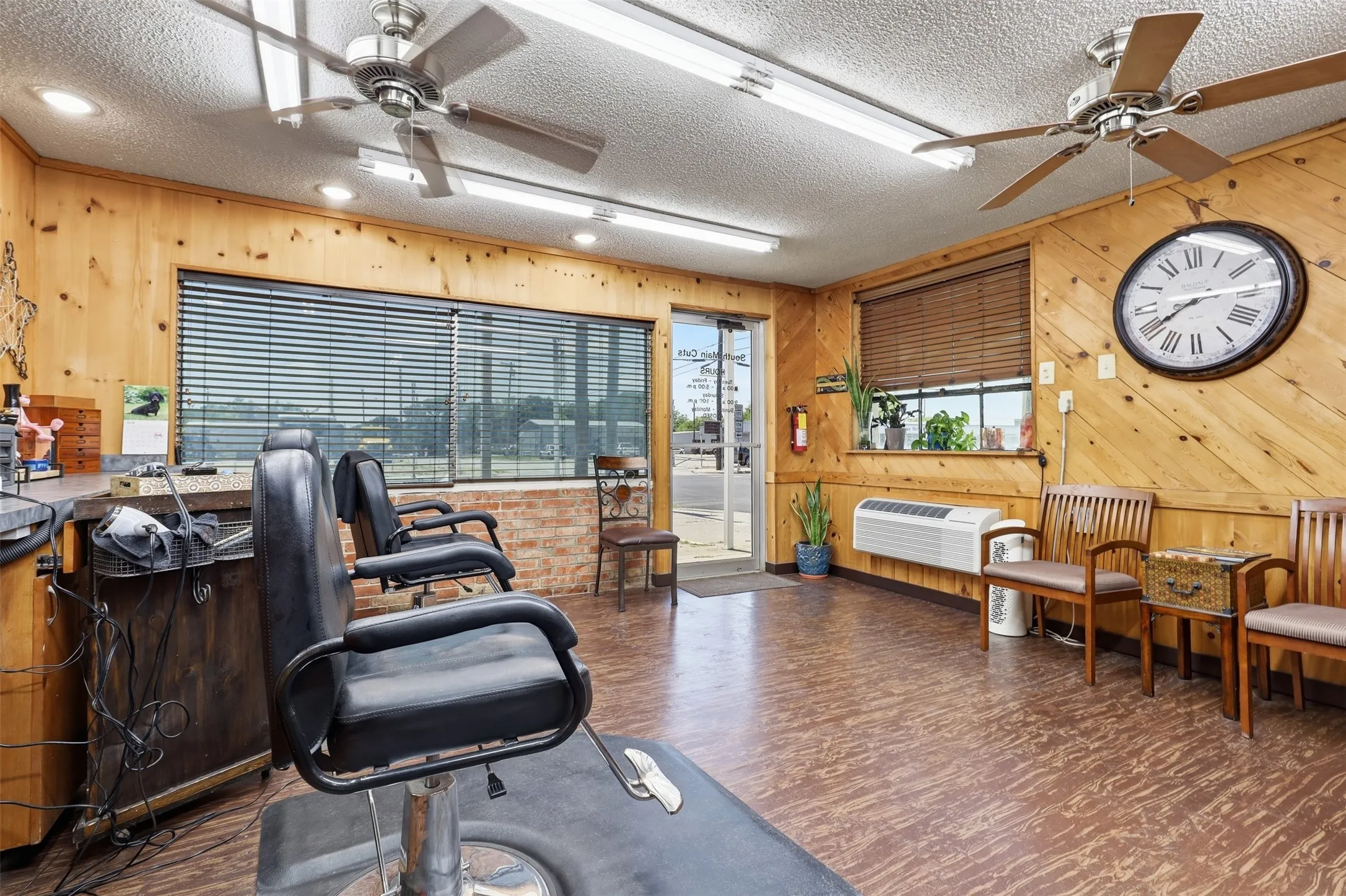 Office For Sale in Johnson County , 1001 S Main Street, Cleburne, Texas 76033, 0, 0, Garage spaces, 0 Sqft, built in 1960, mls#21322857, Real Estate Agent in Cleburne, Homes For Sale in Johnson county, Homes For Sale in Cleburne, Realtor in Cleburne Texas, Real Estate Brokerage Independent Realty Texas, Luminita Cordes Realtor