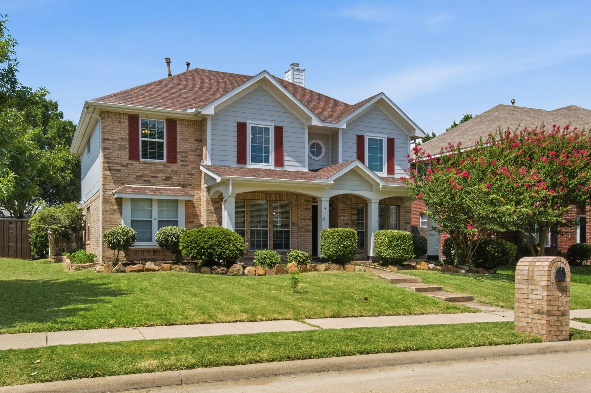 Single Family Residence For Sale in Collin County , 6308 Candletree Lane, Mc Kinney, Texas 75070, 4 Bedroom, 3 Bathroom, 2 Garage spaces, 2,442 Sqft, built in 2001, mls#21320829, Real Estate Agent in Mc Kinney, Homes For Sale in Collin county, Homes For Sale in Mc Kinney, Realtor in Mc Kinney Texas, Real Estate Brokerage Independent Realty Texas, Luminita Cordes Realtor