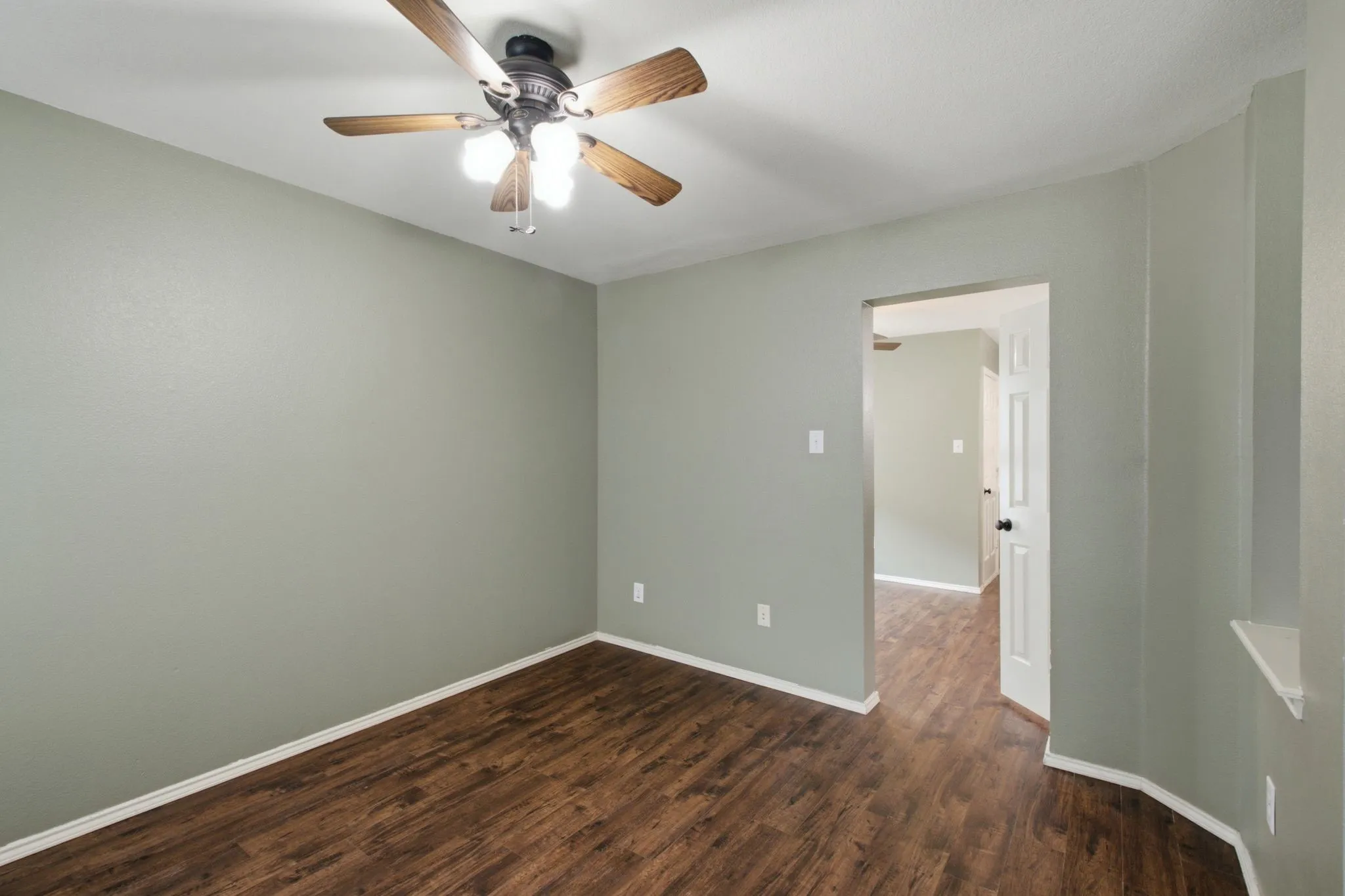 Single Family Residence For Sale in Collin County , 6308 Candletree Lane, Mc Kinney, Texas 75070, 4 Bedroom, 3 Bathroom, 2 Garage spaces, 2,442 Sqft, built in 2001, mls#21320829, Real Estate Agent in Mc Kinney, Homes For Sale in Collin county, Homes For Sale in Mc Kinney, Realtor in Mc Kinney Texas, Real Estate Brokerage Independent Realty Texas, Luminita Cordes Realtor
