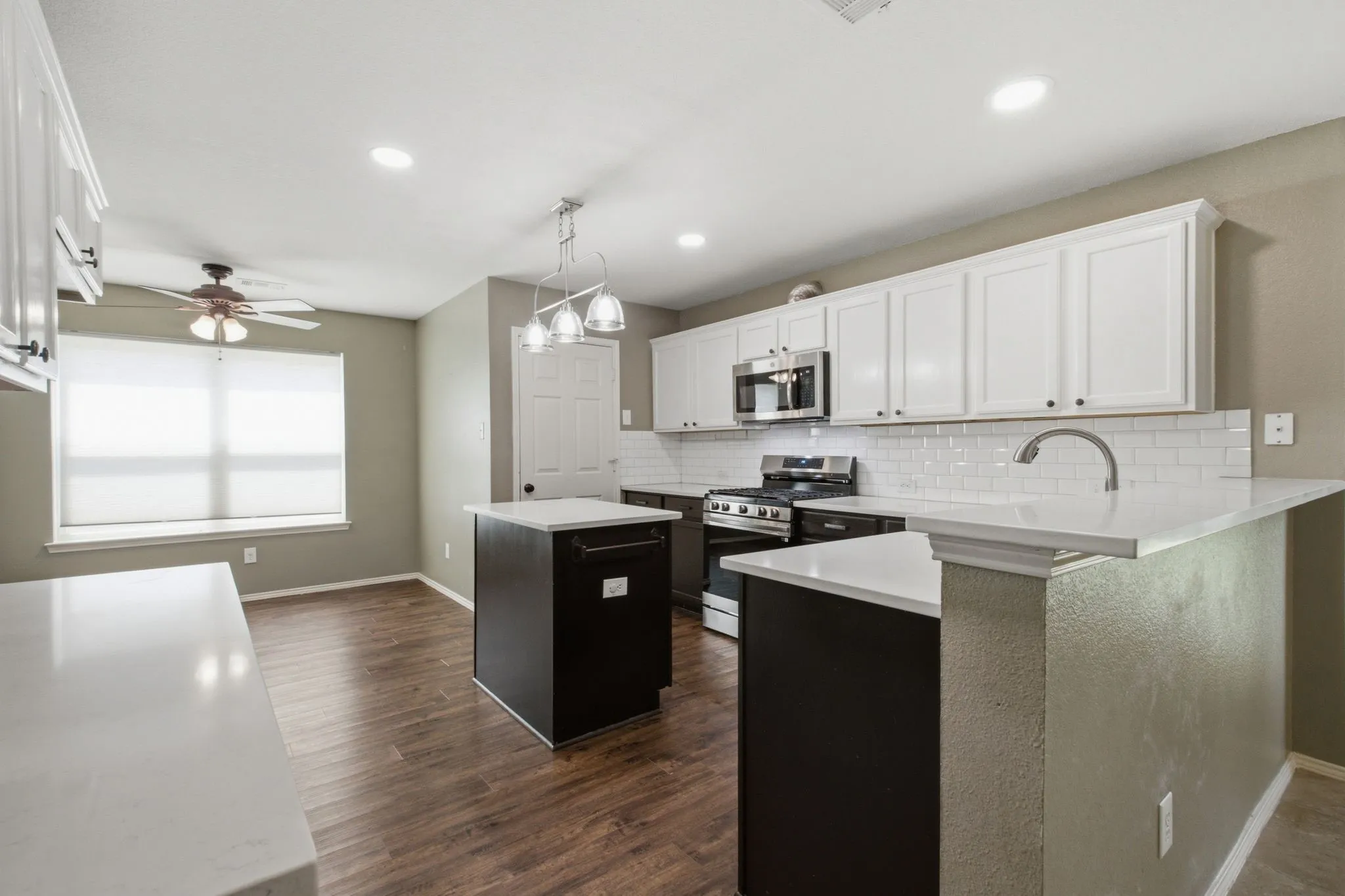 Single Family Residence For Sale in Collin County , 6308 Candletree Lane, Mc Kinney, Texas 75070, 4 Bedroom, 3 Bathroom, 2 Garage spaces, 2,442 Sqft, built in 2001, mls#21320829, Real Estate Agent in Mc Kinney, Homes For Sale in Collin county, Homes For Sale in Mc Kinney, Realtor in Mc Kinney Texas, Real Estate Brokerage Independent Realty Texas, Luminita Cordes Realtor