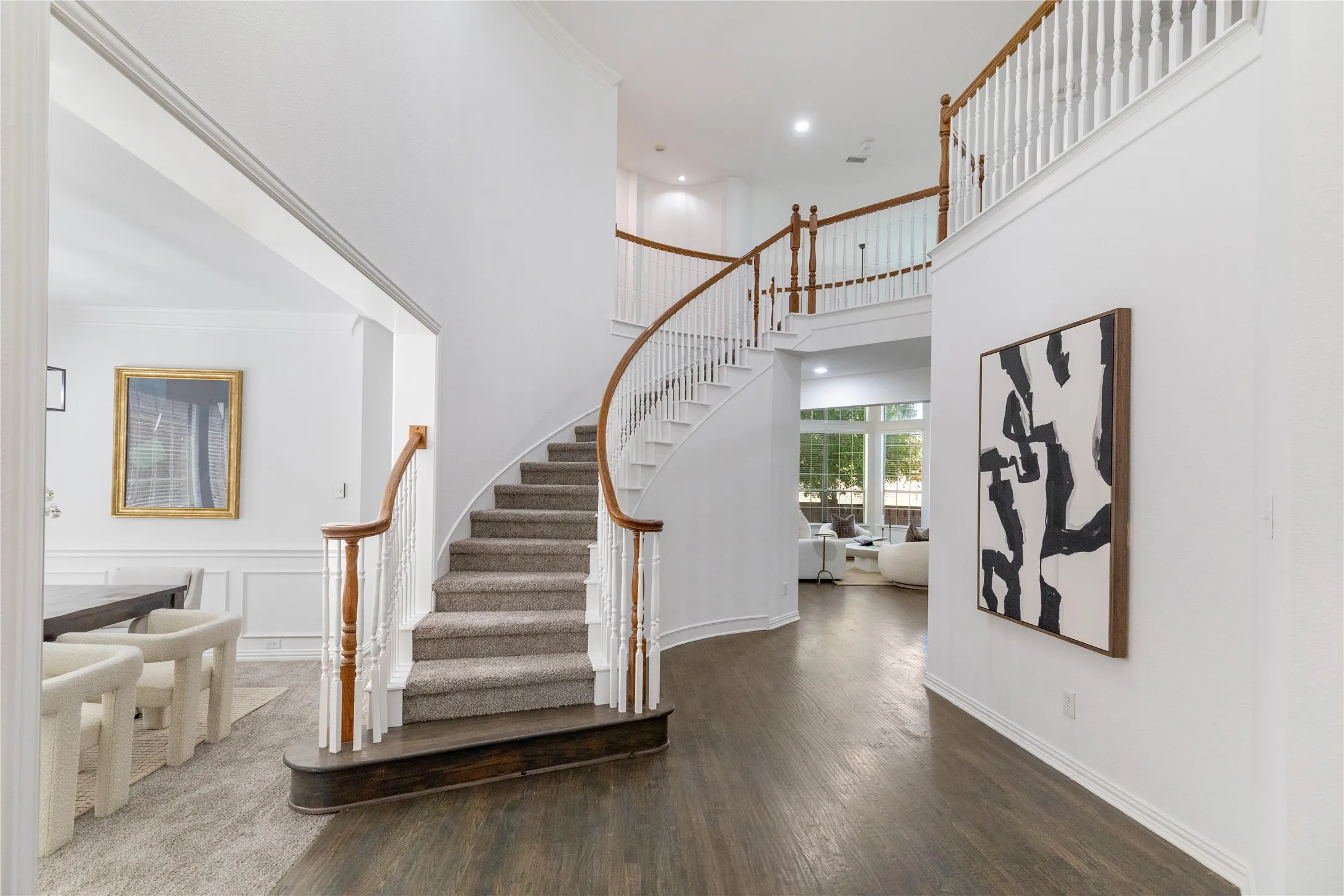 Single Family Residence For Sale in Tarrant County , 700 Crown Court, Keller, Texas 76248, 4 Bedroom, 4 Bathroom, 3 Garage spaces, 3,409 Sqft, built in 2002, mls#21320025, Real Estate Agent in Keller, Homes For Sale in Tarrant county, Homes For Sale in Keller, Realtor in Keller Texas, Real Estate Brokerage Independent Realty Texas, Luminita Cordes Realtor