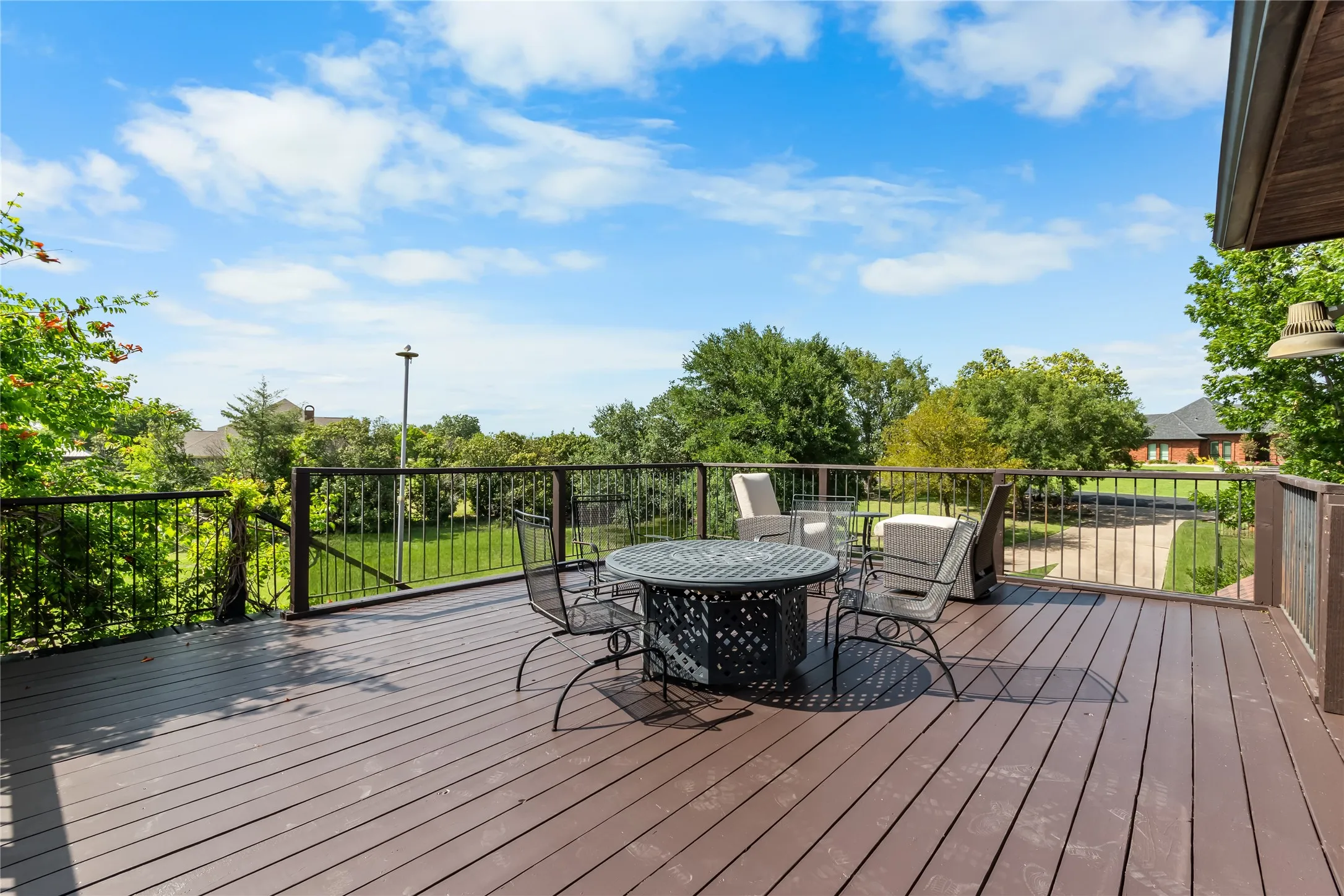 Single Family Residence For Sale in Rockwall County , 1990 Jordan Lane, Rockwall, Texas 75032, 5 Bedroom, 6 Bathroom, 3 Garage spaces, 5,292 Sqft, built in 1986, mls#21322935, Real Estate Agent in Rockwall, Homes For Sale in Rockwall county, Homes For Sale in Rockwall, Realtor in Rockwall Texas, Real Estate Brokerage Independent Realty Texas, Luminita Cordes Realtor