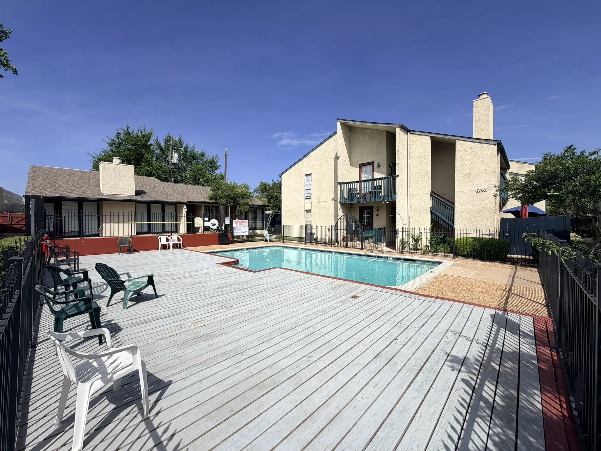 Condominium For Sale in Dallas County , 7145 Fair Oaks Avenue 36, Dallas, Texas 75231, 2 Bedroom, 3 Bathroom, Garage spaces, 1,171 Sqft, built in 1974, mls#21319890, Real Estate Agent in Dallas, Homes For Sale in Dallas county, Homes For Sale in Dallas, Realtor in Dallas Texas, Real Estate Brokerage Independent Realty Texas, Luminita Cordes Realtor
