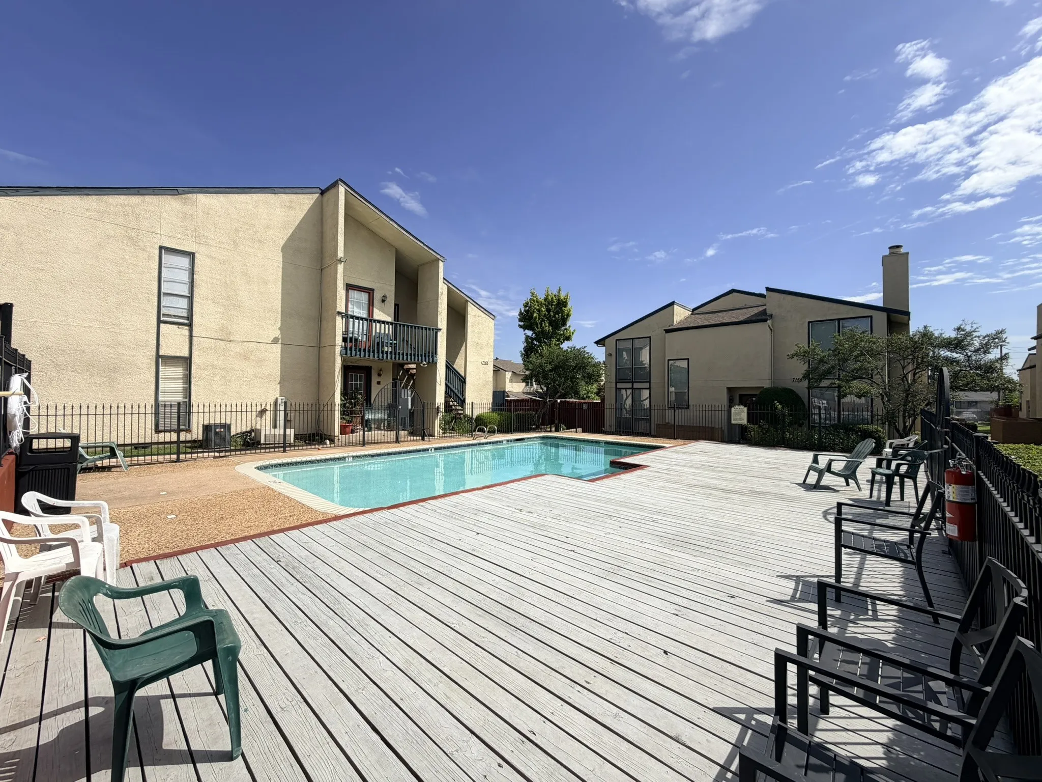 Condominium For Sale in Dallas County , 7145 Fair Oaks Avenue 36, Dallas, Texas 75231, 2 Bedroom, 3 Bathroom, Garage spaces, 1,171 Sqft, built in 1974, mls#21319890, Real Estate Agent in Dallas, Homes For Sale in Dallas county, Homes For Sale in Dallas, Realtor in Dallas Texas, Real Estate Brokerage Independent Realty Texas, Luminita Cordes Realtor