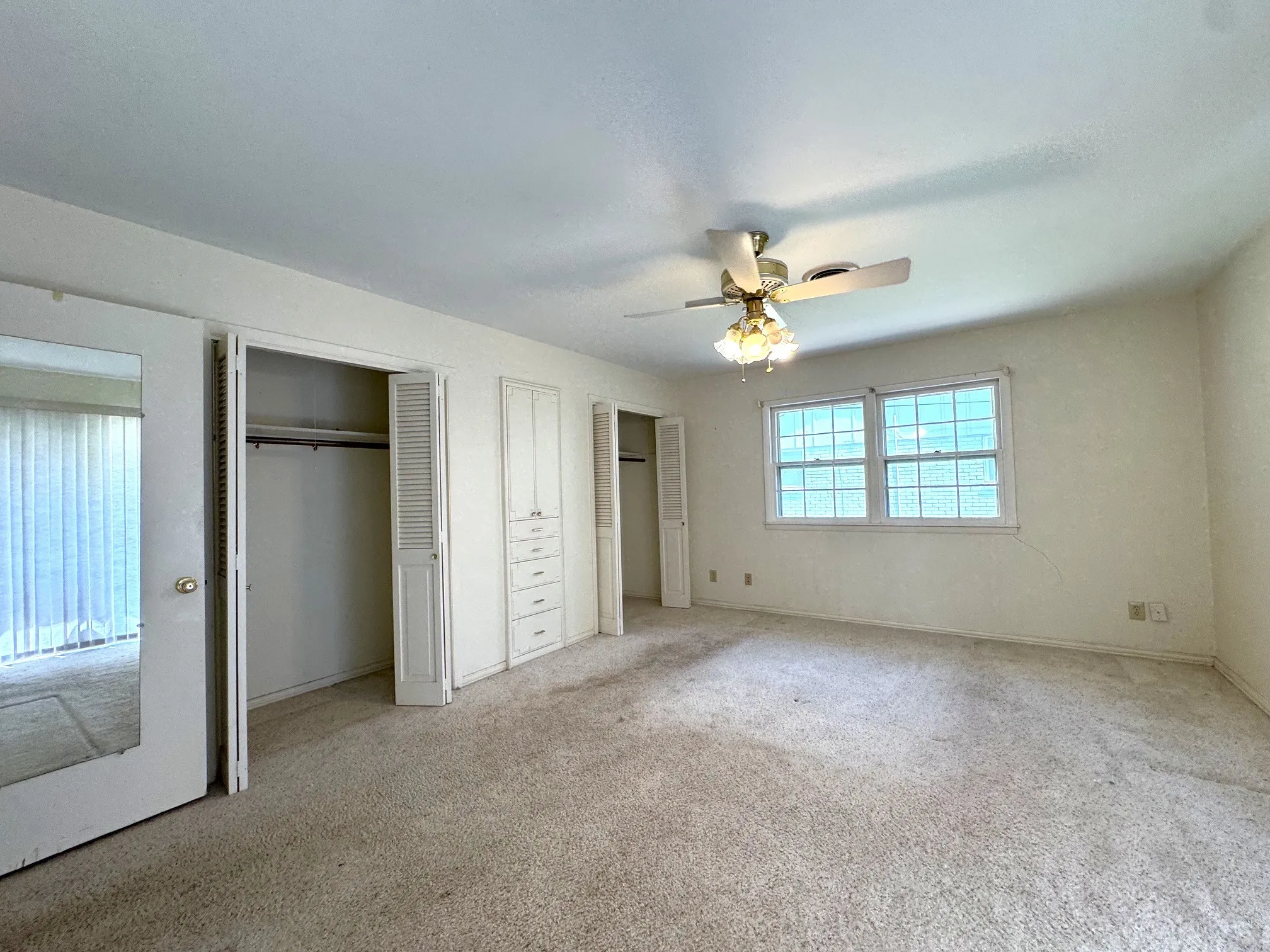 Single Family Residence For Sale in Taylor County , 2117 Woodridge Drive, Abilene, Texas 79605, 3 Bedroom, 2 Bathroom, 2 Garage spaces, 1,936 Sqft, built in 1960, mls#21323489, Real Estate Agent in Abilene, Homes For Sale in Taylor county, Homes For Sale in Abilene, Realtor in Abilene Texas, Real Estate Brokerage Independent Realty Texas, Luminita Cordes Realtor