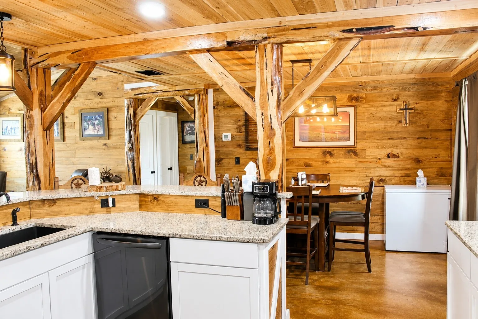 Kitchen bar and dinning area