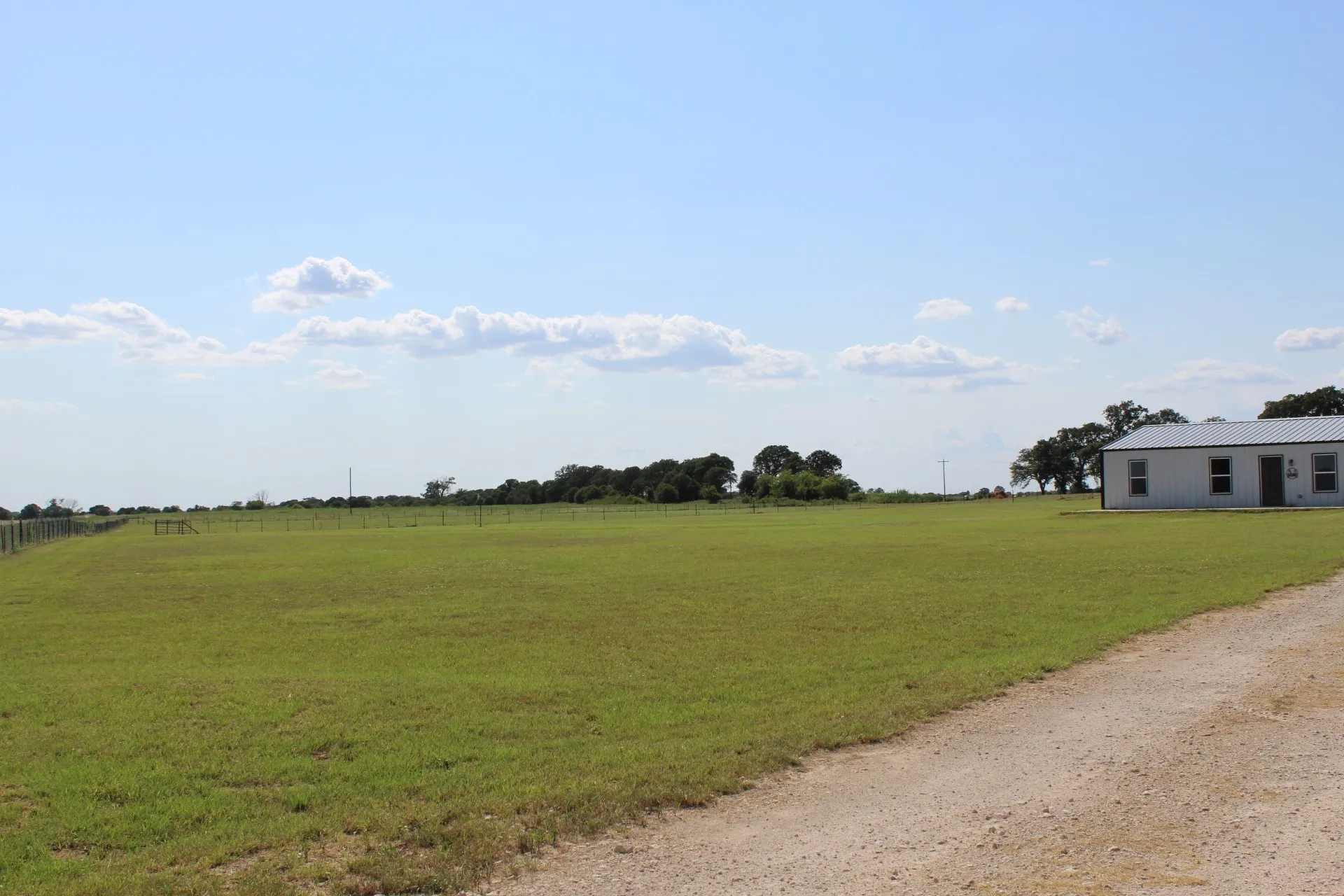 Farm For Sale in Comanche County , 331 County Road 156a, De Leon, Texas 76444, 3 Bedroom, 2 Bathroom, Garage spaces, 1,500 Sqft, built in 2022, mls#21322182, Real Estate Agent in De Leon, Homes For Sale in Comanche county, Homes For Sale in De Leon, Realtor in De Leon Texas, Real Estate Brokerage Independent Realty Texas, Luminita Cordes Realtor