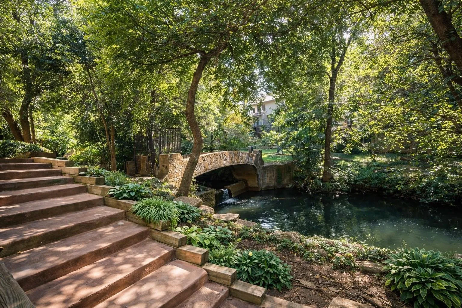 Condominium For Sale in Dallas County , 4845 Cedar Springs Road 174, Dallas, Texas 75219, 2 Bedroom, 1 Bathroom, 1 Garage spaces, 841 Sqft, built in 1970, mls#21321567, Real Estate Agent in Dallas, Homes For Sale in Dallas county, Homes For Sale in Dallas, Realtor in Dallas Texas, Real Estate Brokerage Independent Realty Texas, Luminita Cordes Realtor