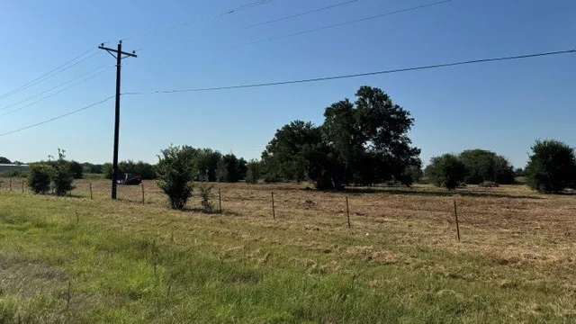Unimproved Land For Sale in Cooke County , 000 HWY 82, Lindsay, Texas 76250, 0, 0, Garage spaces, 0 Sqft, built in 0, Price $325,000, mls#21323531, Real Estate Agent in Lindsay, Homes For Sale in Cooke county, Homes For Sale in Lindsay, Realtor in Lindsay Texas, Real Estate Brokerage Independent Realty Texas, Luminita Cordes Realtor