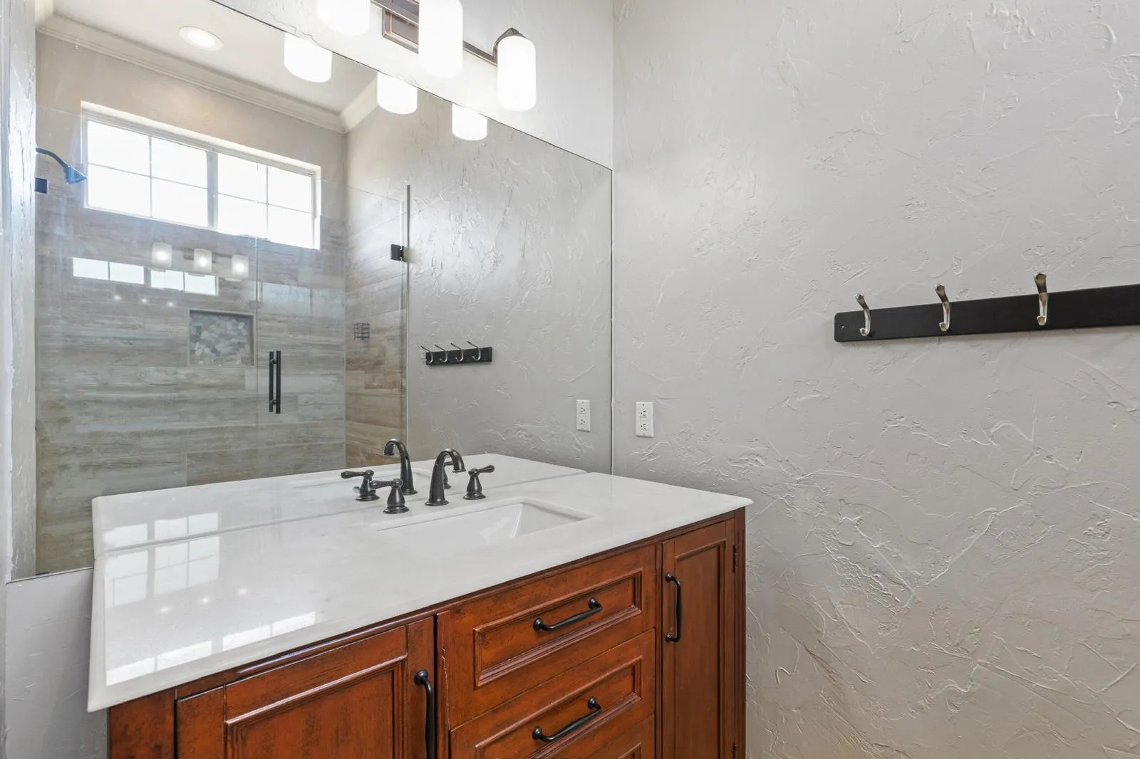 Single Family Residence For Sale in Rockwall County , 1739 Fm 1139, Mclendon Chisholm, Texas 75032, 4 Bedroom, 4 Bathroom, 4 Garage spaces, 4,182 Sqft, built in 1996, mls#21306134, Real Estate Agent in Mclendon Chisholm, Homes For Sale in Rockwall county, Homes For Sale in Mclendon Chisholm, Realtor in Mclendon Chisholm Texas, Real Estate Brokerage Independent Realty Texas, Luminita Cordes Realtor
