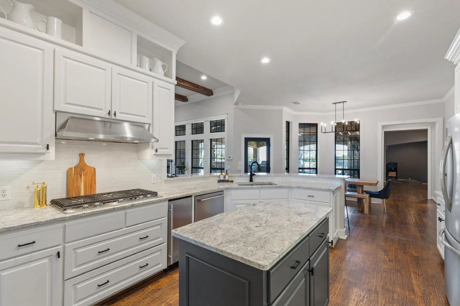 Single Family Residence For Sale in Rockwall County , 1739 Fm 1139, Mclendon Chisholm, Texas 75032, 4 Bedroom, 4 Bathroom, 4 Garage spaces, 4,182 Sqft, built in 1996, mls#21306134, Real Estate Agent in Mclendon Chisholm, Homes For Sale in Rockwall county, Homes For Sale in Mclendon Chisholm, Realtor in Mclendon Chisholm Texas, Real Estate Brokerage Independent Realty Texas, Luminita Cordes Realtor