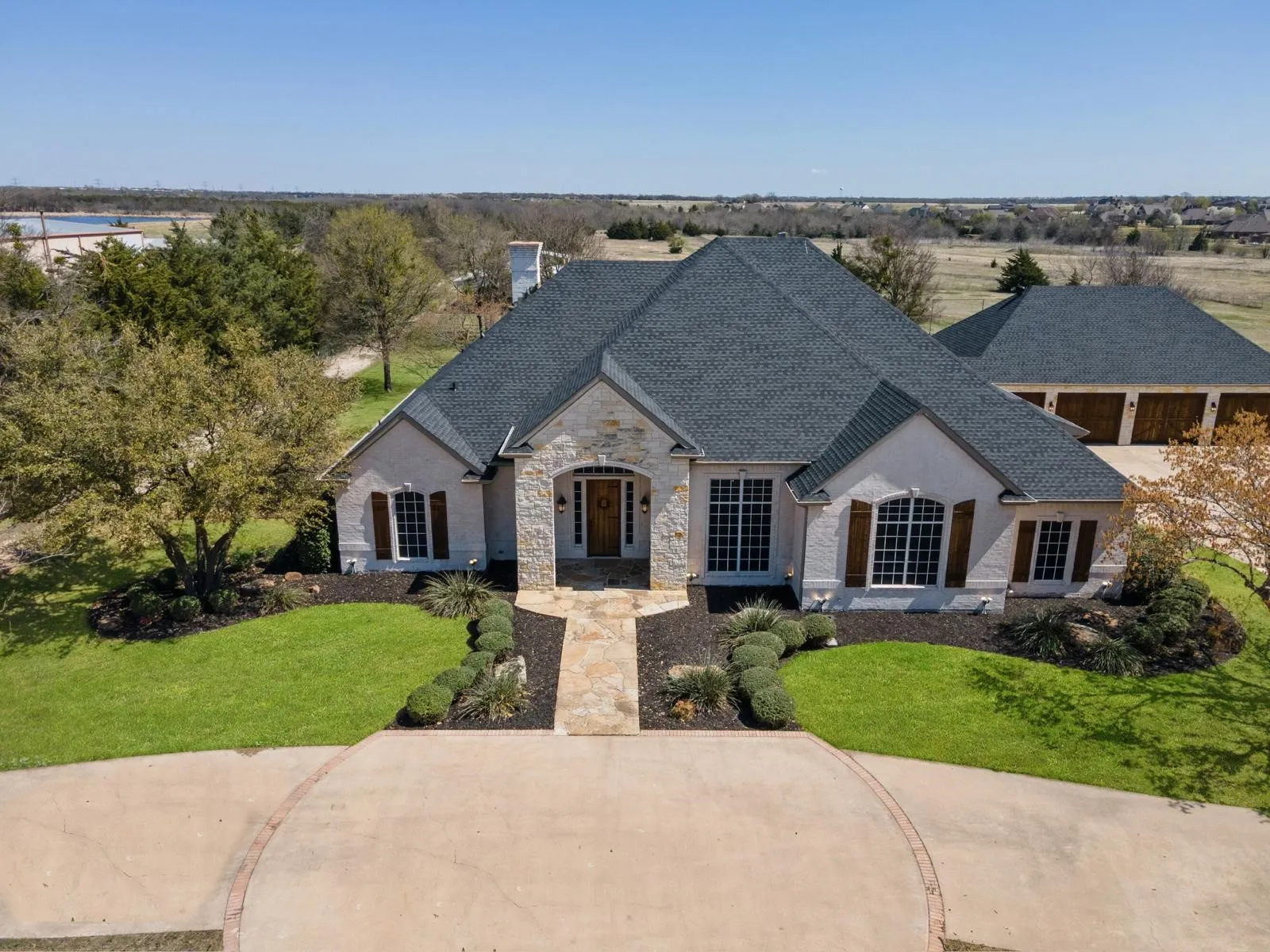 Single Family Residence For Sale in Rockwall County , 1739 Fm 1139, Mclendon Chisholm, Texas 75032, 4 Bedroom, 4 Bathroom, 4 Garage spaces, 4,182 Sqft, built in 1996, mls#21306134, Real Estate Agent in Mclendon Chisholm, Homes For Sale in Rockwall county, Homes For Sale in Mclendon Chisholm, Realtor in Mclendon Chisholm Texas, Real Estate Brokerage Independent Realty Texas, Luminita Cordes Realtor