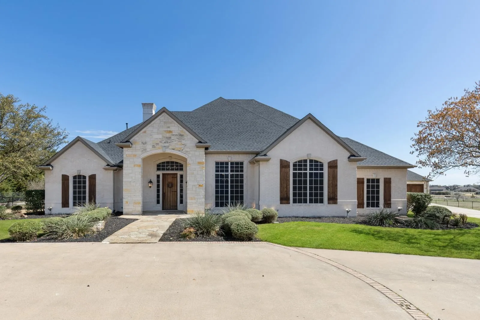 Single Family Residence For Sale in Rockwall County , 1739 Fm 1139, Mclendon Chisholm, Texas 75032, 4 Bedroom, 4 Bathroom, 4 Garage spaces, 4,182 Sqft, built in 1996, mls#21306134, Real Estate Agent in Mclendon Chisholm, Homes For Sale in Rockwall county, Homes For Sale in Mclendon Chisholm, Realtor in Mclendon Chisholm Texas, Real Estate Brokerage Independent Realty Texas, Luminita Cordes Realtor