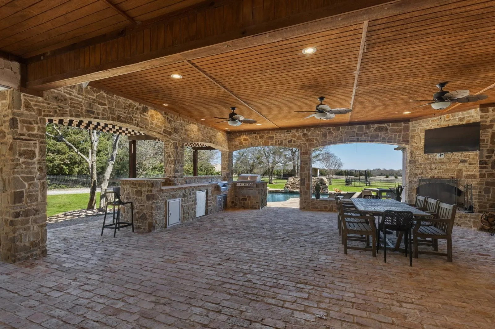 Single Family Residence For Sale in Rockwall County , 1739 Fm 1139, Mclendon Chisholm, Texas 75032, 4 Bedroom, 4 Bathroom, 4 Garage spaces, 4,182 Sqft, built in 1996, mls#21306134, Real Estate Agent in Mclendon Chisholm, Homes For Sale in Rockwall county, Homes For Sale in Mclendon Chisholm, Realtor in Mclendon Chisholm Texas, Real Estate Brokerage Independent Realty Texas, Luminita Cordes Realtor