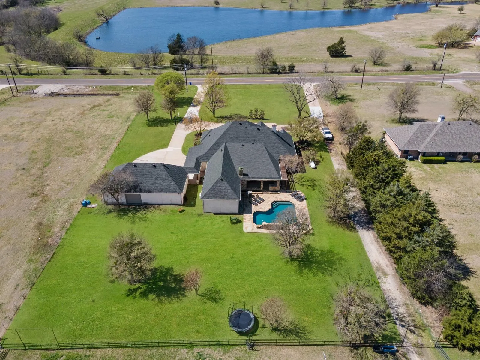 Single Family Residence For Sale in Rockwall County , 1739 Fm 1139, Mclendon Chisholm, Texas 75032, 4 Bedroom, 4 Bathroom, 4 Garage spaces, 4,182 Sqft, built in 1996, mls#21306134, Real Estate Agent in Mclendon Chisholm, Homes For Sale in Rockwall county, Homes For Sale in Mclendon Chisholm, Realtor in Mclendon Chisholm Texas, Real Estate Brokerage Independent Realty Texas, Luminita Cordes Realtor