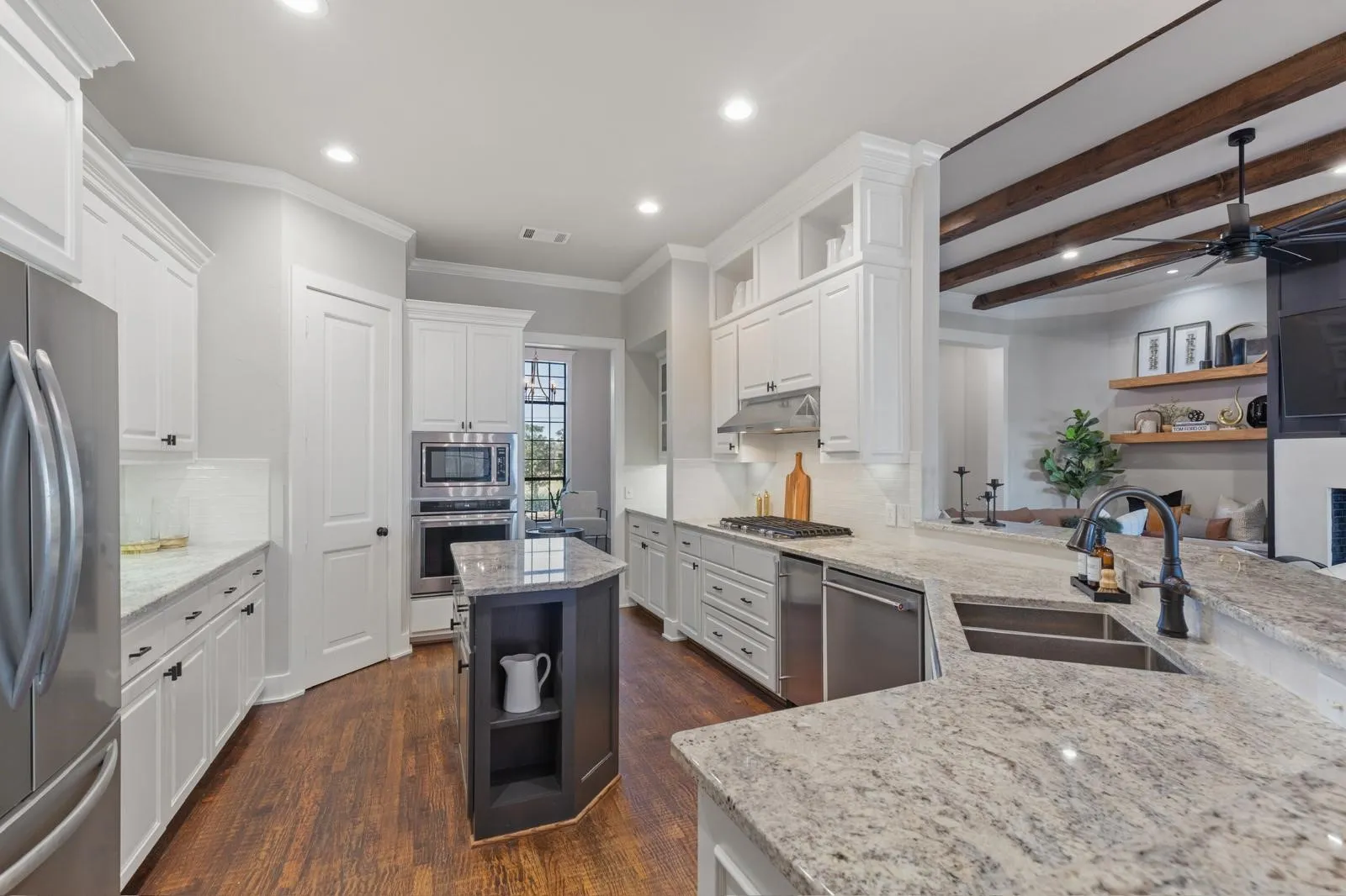 Single Family Residence For Sale in Rockwall County , 1739 Fm 1139, Mclendon Chisholm, Texas 75032, 4 Bedroom, 4 Bathroom, 4 Garage spaces, 4,182 Sqft, built in 1996, mls#21306134, Real Estate Agent in Mclendon Chisholm, Homes For Sale in Rockwall county, Homes For Sale in Mclendon Chisholm, Realtor in Mclendon Chisholm Texas, Real Estate Brokerage Independent Realty Texas, Luminita Cordes Realtor