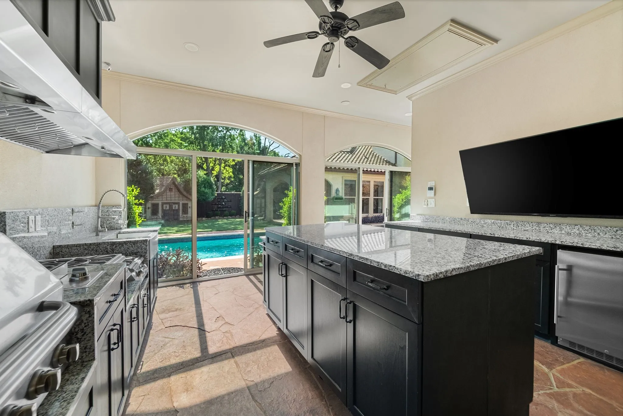 Single Family Residence For Sale in Dallas County , 5821 Northaven Road, Dallas, Texas 75230, 4 Bedroom, 6 Bathroom, 3 Garage spaces, 6,022 Sqft, built in 2013, mls#21321708, Real Estate Agent in Dallas, Homes For Sale in Dallas county, Homes For Sale in Dallas, Realtor in Dallas Texas, Real Estate Brokerage Independent Realty Texas, Luminita Cordes Realtor