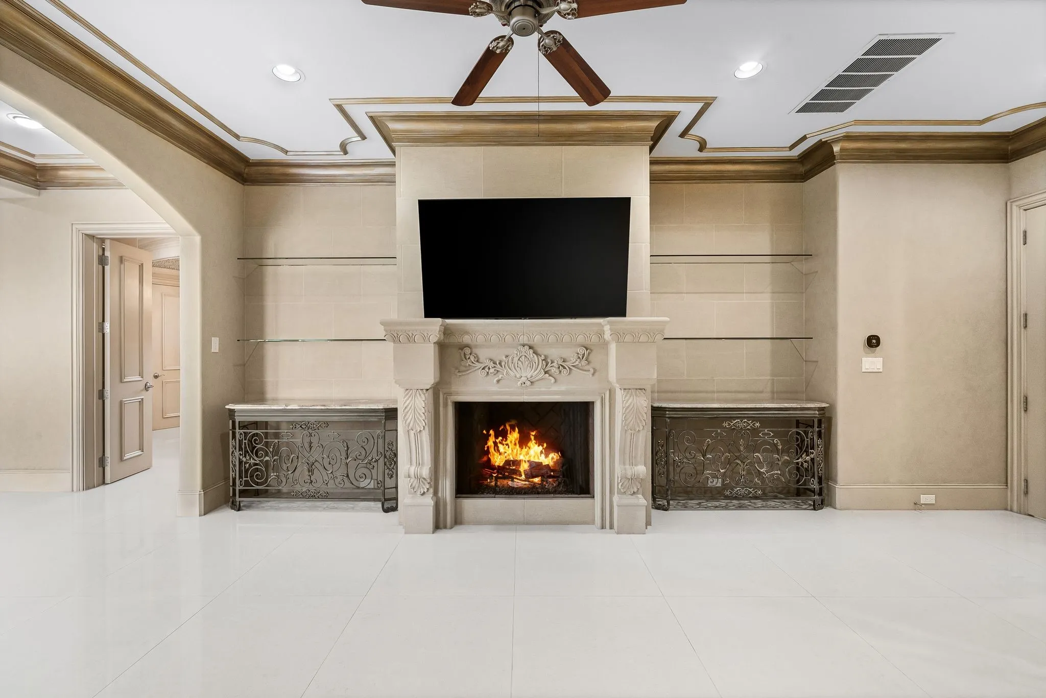 Single Family Residence For Sale in Dallas County , 5821 Northaven Road, Dallas, Texas 75230, 4 Bedroom, 6 Bathroom, 3 Garage spaces, 6,022 Sqft, built in 2013, mls#21321708, Real Estate Agent in Dallas, Homes For Sale in Dallas county, Homes For Sale in Dallas, Realtor in Dallas Texas, Real Estate Brokerage Independent Realty Texas, Luminita Cordes Realtor