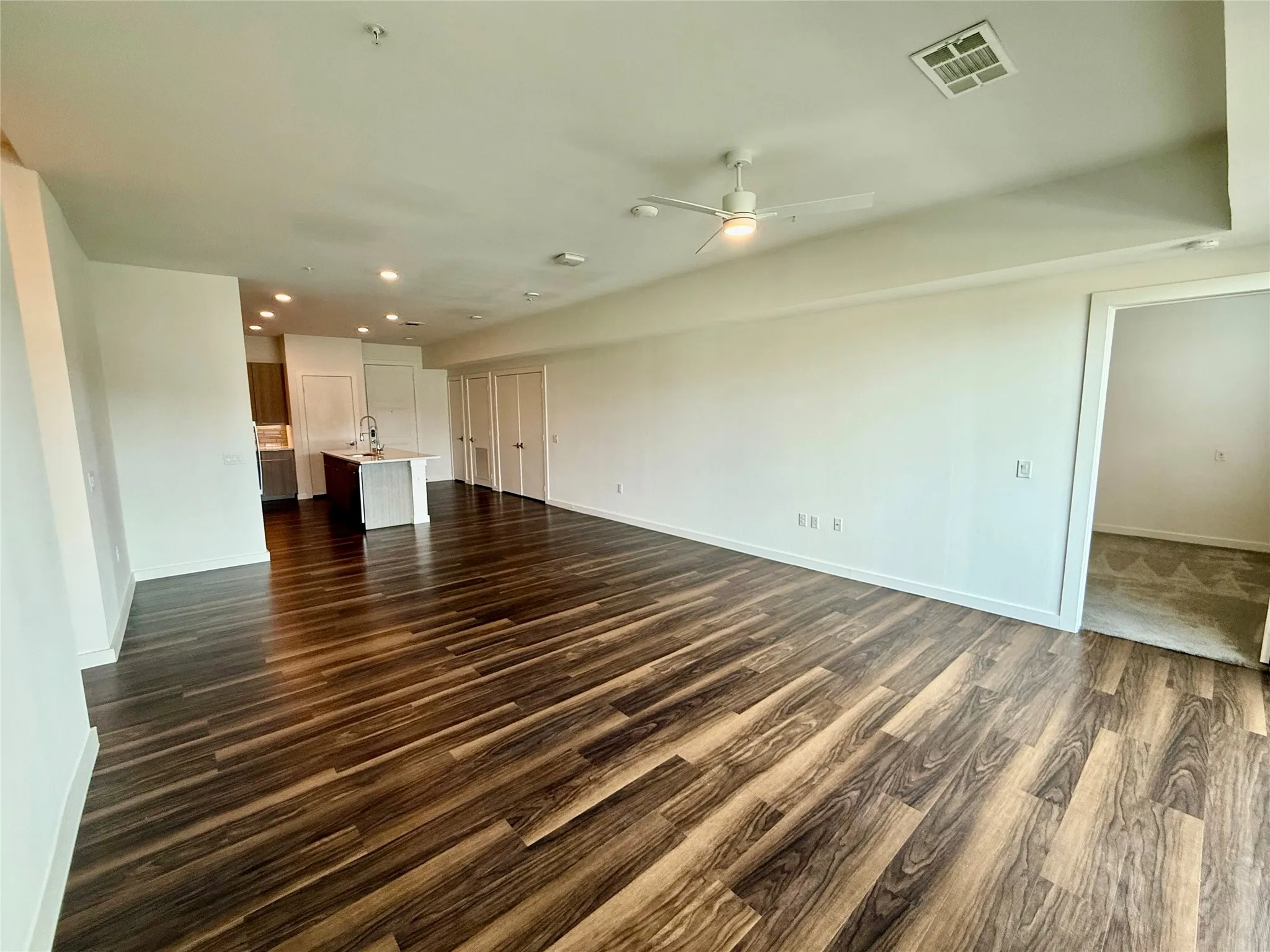 Apartment For Rent in Dallas County , 7450 Coronado Avenue 424, Dallas, Texas 75214, 2 Bedrooms, 2 Bathrooms, Garage spaces, 1,525 Sqft, built in 2018, Price $3,028, mls#21323544, Real Estate Agent in Dallas, Homes For Rent in Dallas county, Homes For Rent in Dallas, Realtor in Dallas Texas, Real Estate Brokerage Independent Realty Texas, Luminita Cordes Realtor