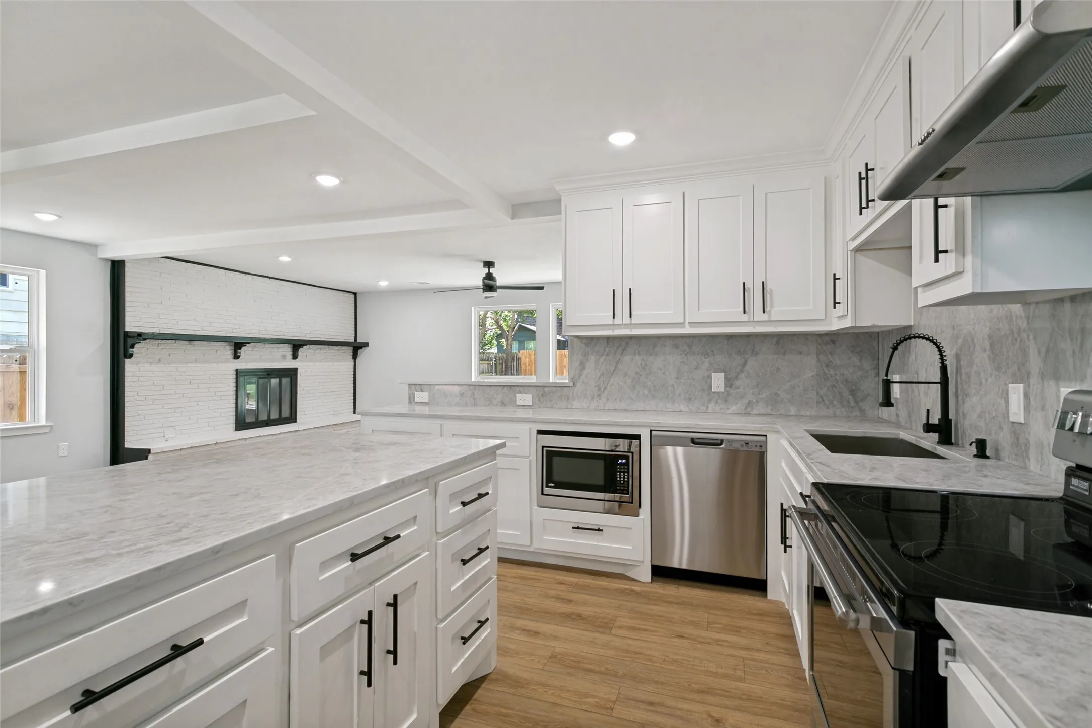 Single Family Residence For Sale in Dallas County , 3525 Bangor Court E, Irving, Texas 75062, 4 Bedroom, 3 Bathroom, Garage spaces, 1,500 Sqft, built in 1961, mls#21323545, Real Estate Agent in Irving, Homes For Sale in Dallas county, Homes For Sale in Irving, Realtor in Irving Texas, Real Estate Brokerage Independent Realty Texas, Luminita Cordes Realtor