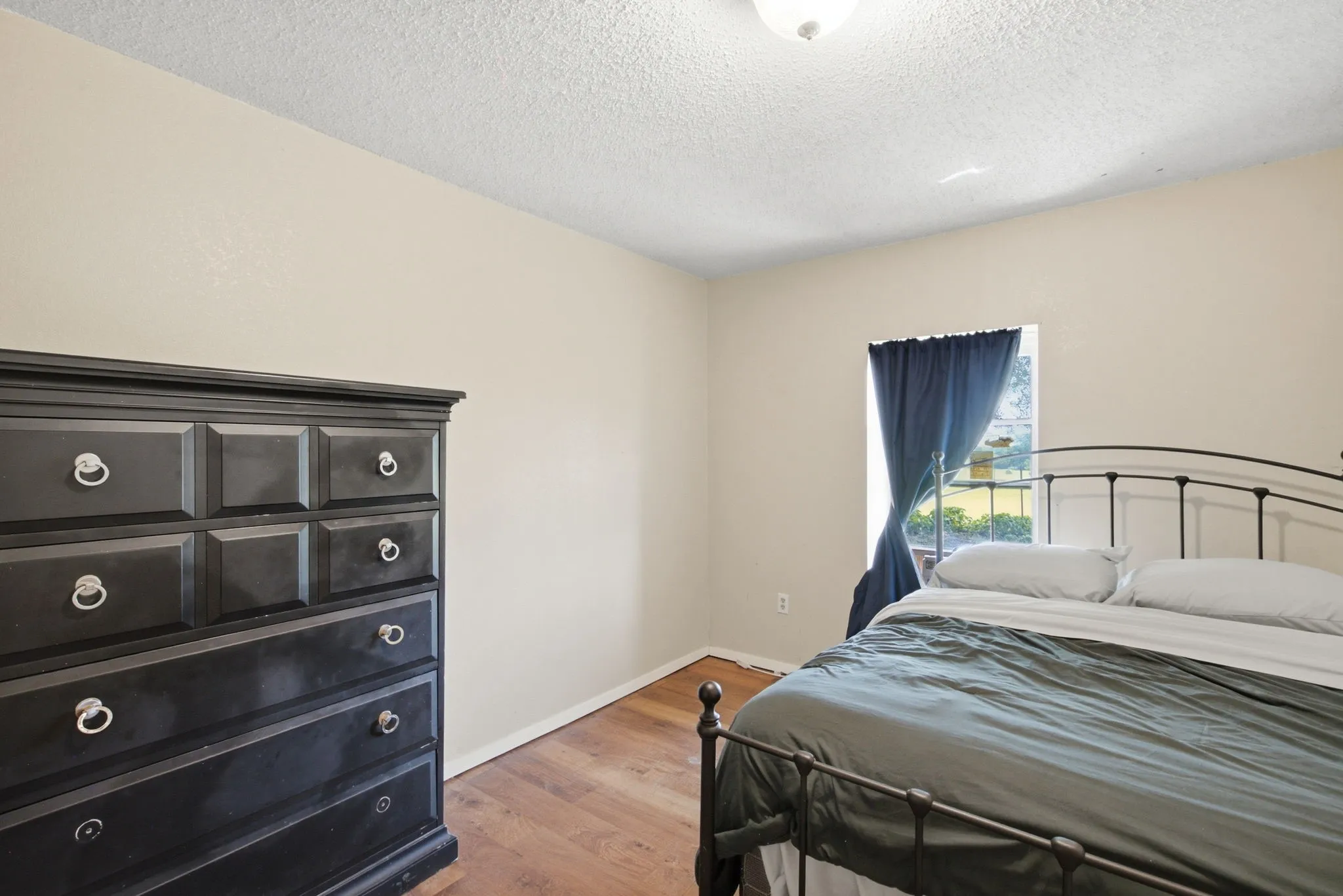Single Family Residence For Sale in Comanche County , 270 County Road 425, De Leon, Texas 76444, 5 Bedroom, 3 Bathroom, Garage spaces, 2,348 Sqft, built in 1930, mls#21323408, Real Estate Agent in De Leon, Homes For Sale in Comanche county, Homes For Sale in De Leon, Realtor in De Leon Texas, Real Estate Brokerage Independent Realty Texas, Luminita Cordes Realtor