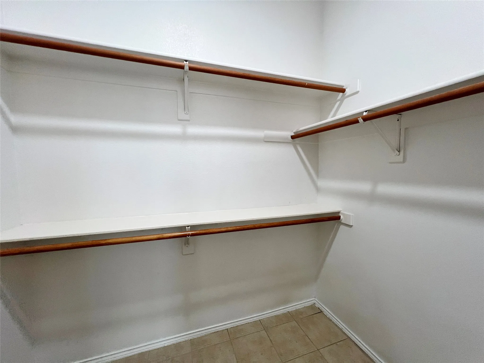 Single Family Residence For Rent in Collin County , 7700 Glenoaks Drive, Frisco, Texas 75034, 4 Bedroom, 2 Bathroom, 2 Garage spaces, 2,139 Sqft, built in 1995, mls#21323563, Real Estate Agent in Frisco, Homes For Rent in Collin county, Homes For Rent in Frisco, Realtor in Frisco Texas, Real Estate Brokerage Independent Realty Texas, Luminita Cordes Realtor