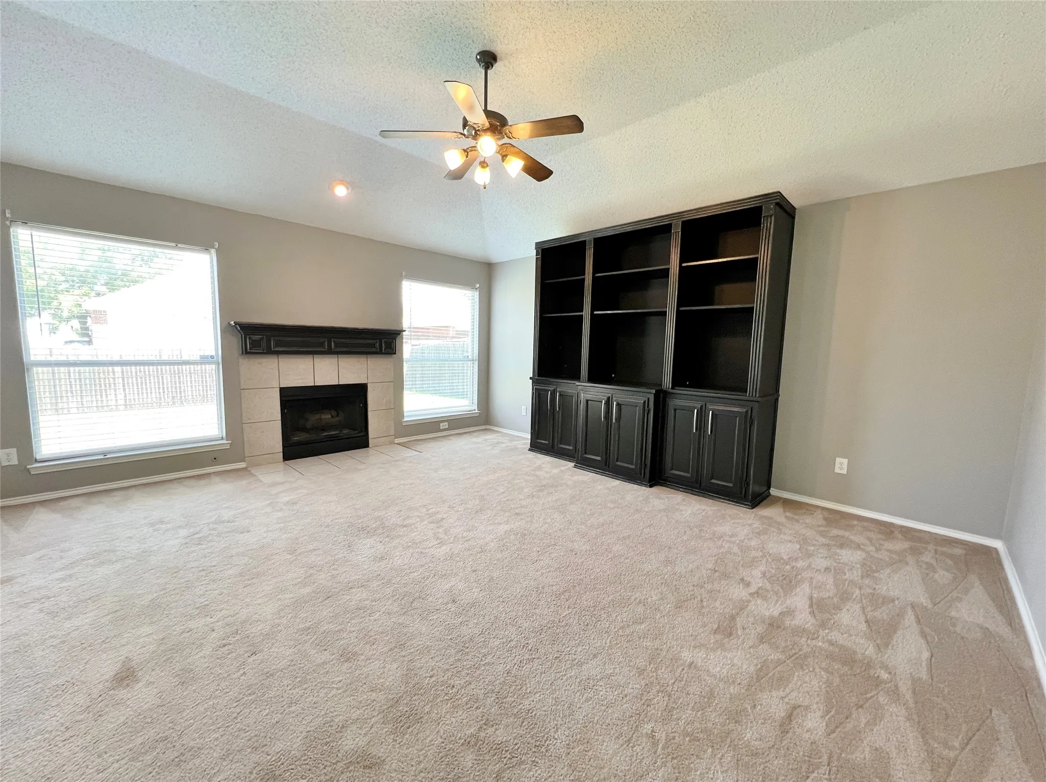 Single Family Residence For Rent in Collin County , 7700 Glenoaks Drive, Frisco, Texas 75034, 4 Bedroom, 2 Bathroom, 2 Garage spaces, 2,139 Sqft, built in 1995, mls#21323563, Real Estate Agent in Frisco, Homes For Rent in Collin county, Homes For Rent in Frisco, Realtor in Frisco Texas, Real Estate Brokerage Independent Realty Texas, Luminita Cordes Realtor
