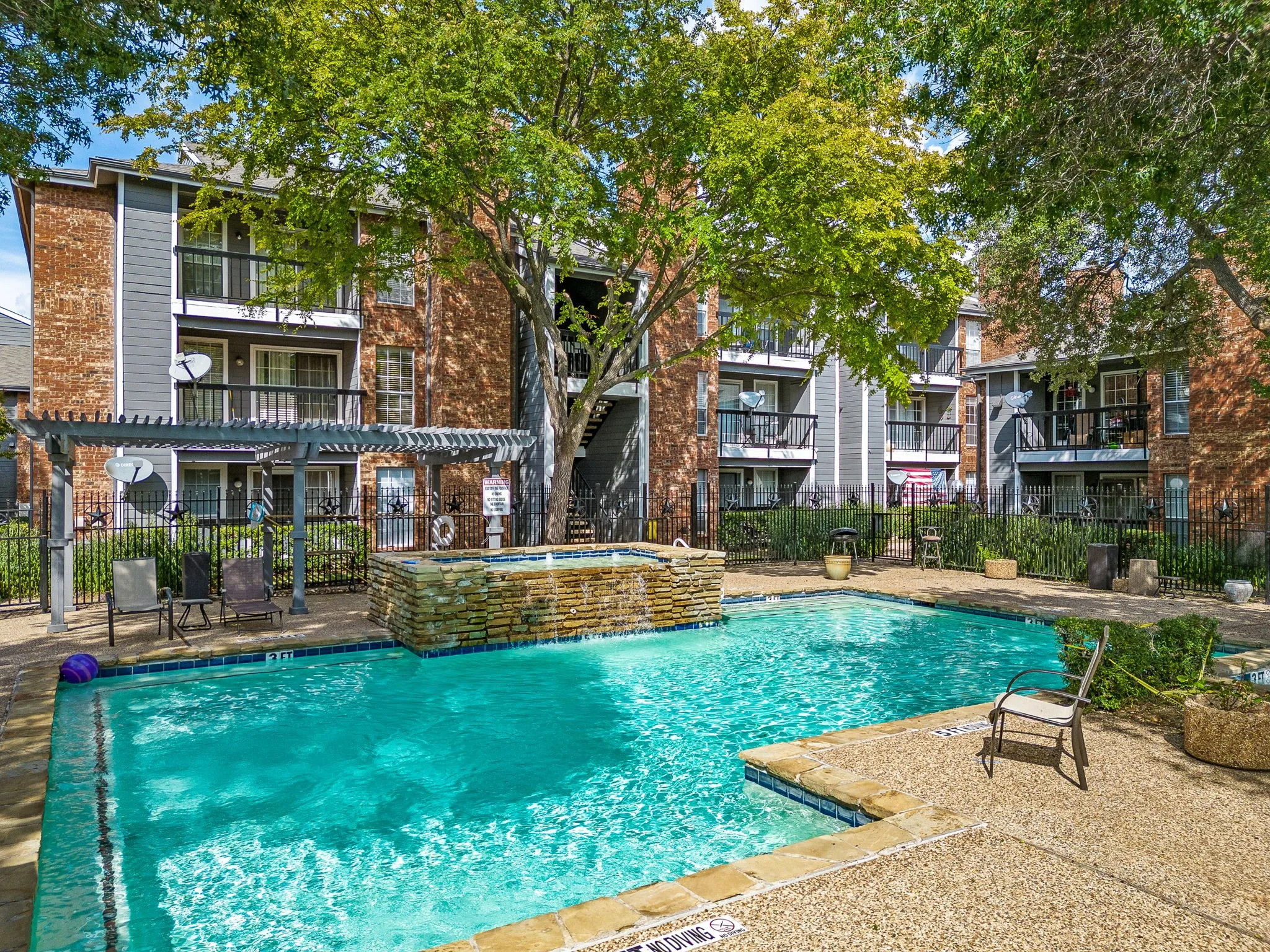 Condominium For Rent in Collin County , 18333 Roehampton Drive 418, Dallas, Texas 75252, 1 Bedroom, 1 Bathroom, Garage spaces, 448 Sqft, built in 1985, mls#21311951, Real Estate Agent in Dallas, Homes For Rent in Collin county, Homes For Rent in Dallas, Realtor in Dallas Texas, Real Estate Brokerage Independent Realty Texas, Luminita Cordes Realtor