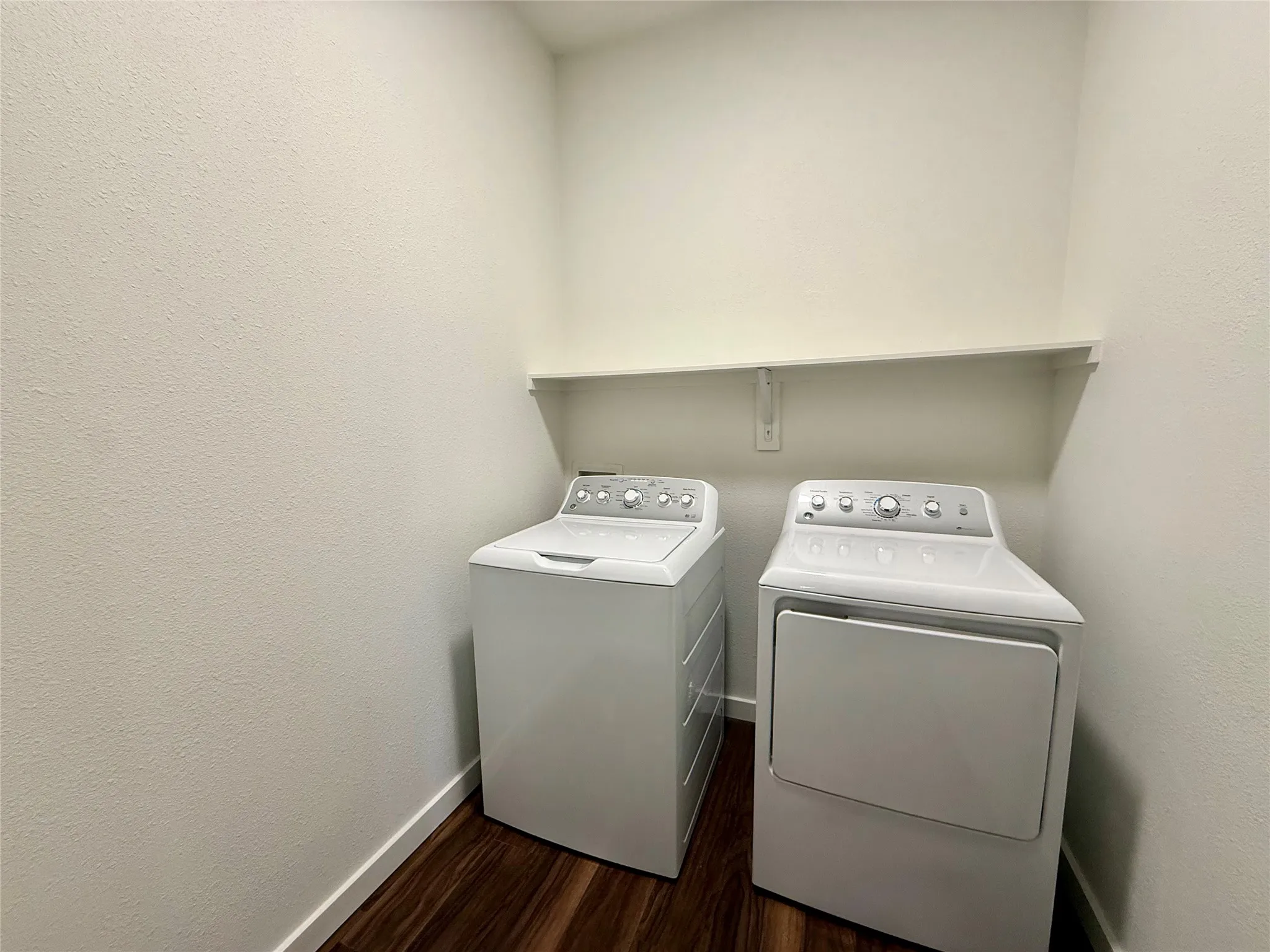 Apartment For Rent in Dallas County , 7450 Coronado Avenue 301, Dallas, Texas 75214, 3 Bedrooms, 3 Bathrooms, Garage spaces, 2,342 Sqft, built in 2018, Price $4,705, mls#21323572, Real Estate Agent in Dallas, Homes For Rent in Dallas county, Homes For Rent in Dallas, Realtor in Dallas Texas, Real Estate Brokerage Independent Realty Texas, Luminita Cordes Realtor
