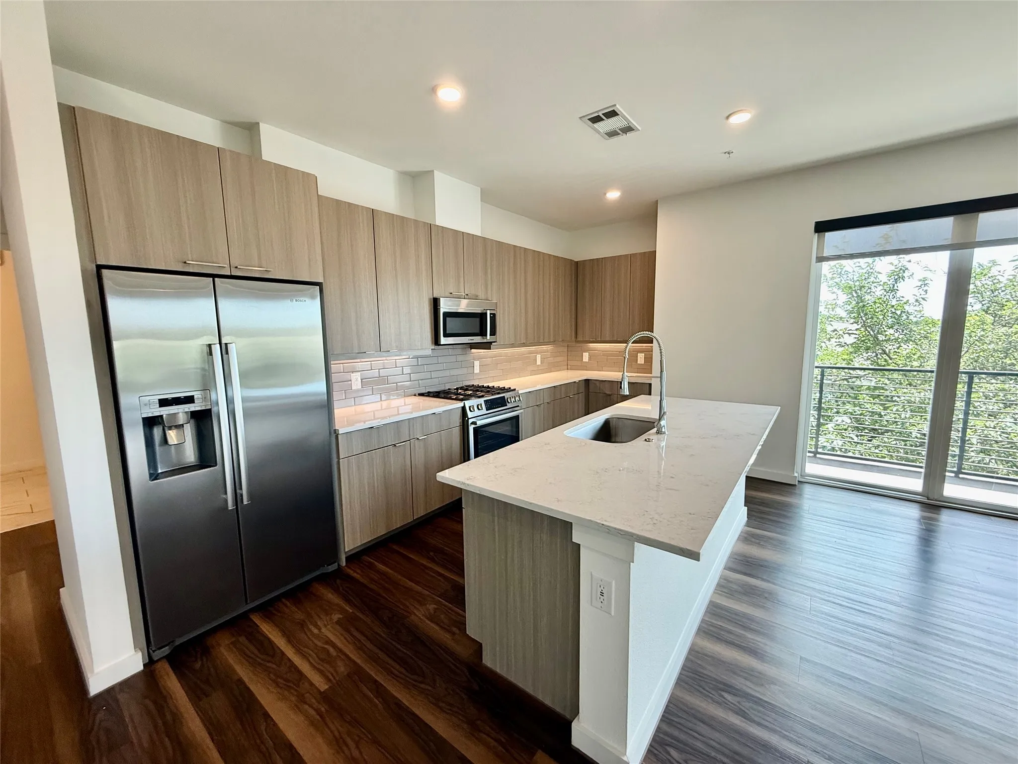 Apartment For Rent in Dallas County , 7450 Coronado Avenue 301, Dallas, Texas 75214, 3 Bedrooms, 3 Bathrooms, Garage spaces, 2,342 Sqft, built in 2018, Price $4,705, mls#21323572, Real Estate Agent in Dallas, Homes For Rent in Dallas county, Homes For Rent in Dallas, Realtor in Dallas Texas, Real Estate Brokerage Independent Realty Texas, Luminita Cordes Realtor