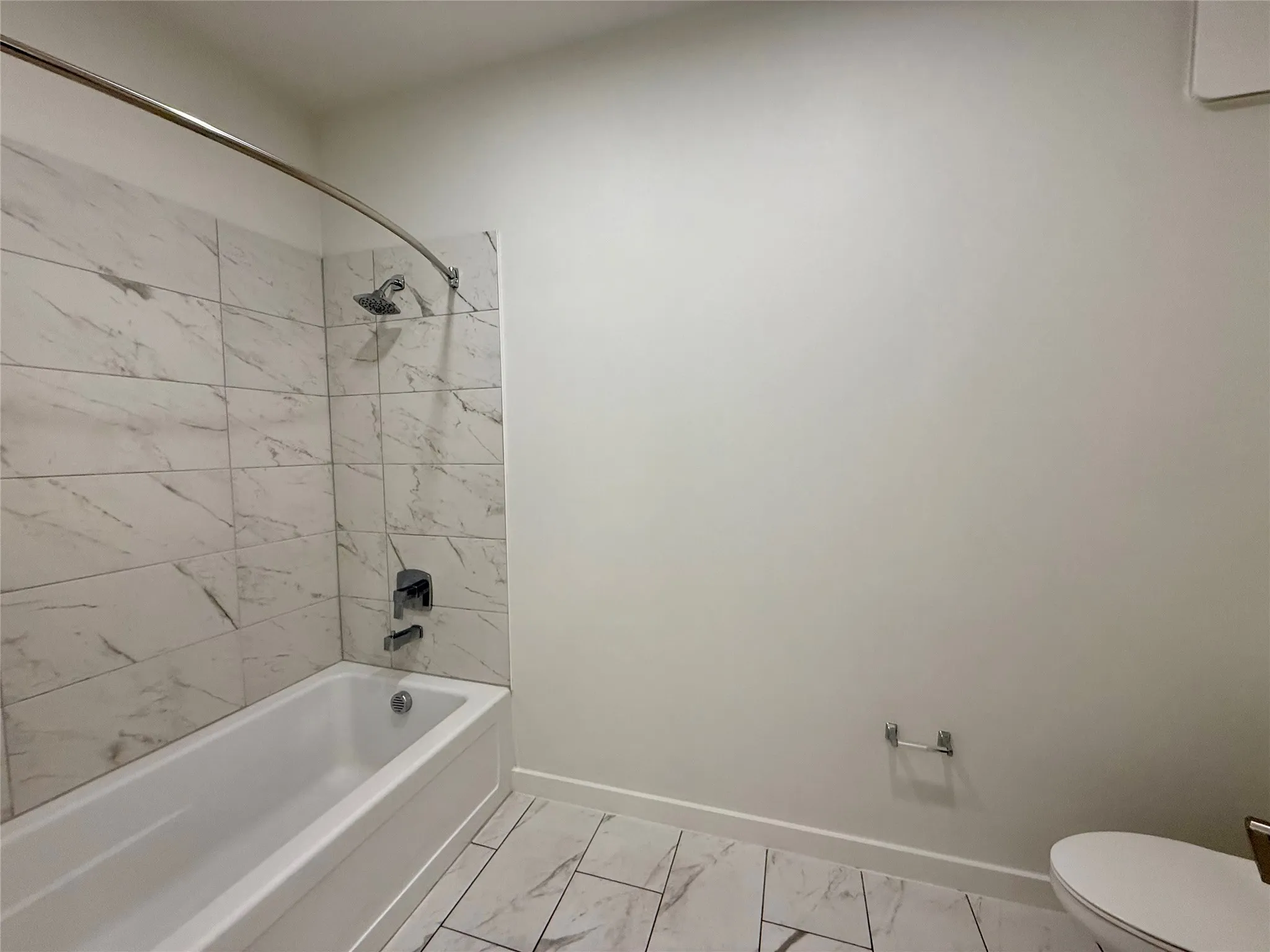 Apartment For Rent in Dallas County , 7450 Coronado Avenue 301, Dallas, Texas 75214, 3 Bedrooms, 3 Bathrooms, Garage spaces, 2,342 Sqft, built in 2018, Price $4,705, mls#21323572, Real Estate Agent in Dallas, Homes For Rent in Dallas county, Homes For Rent in Dallas, Realtor in Dallas Texas, Real Estate Brokerage Independent Realty Texas, Luminita Cordes Realtor