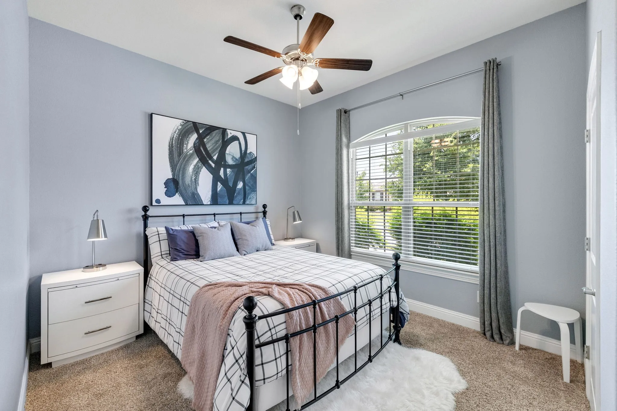 Single Family Residence For Sale in Denton County , 11316 Culberson Drive, Aubrey, Texas 76227, 4 Bedroom, 2 Bathroom, 2 Garage spaces, 2,033 Sqft, built in 2019, mls#21321131, Real Estate Agent in Aubrey, Homes For Sale in Denton county, Homes For Sale in Aubrey, Realtor in Aubrey Texas, Real Estate Brokerage Independent Realty Texas, Luminita Cordes Realtor