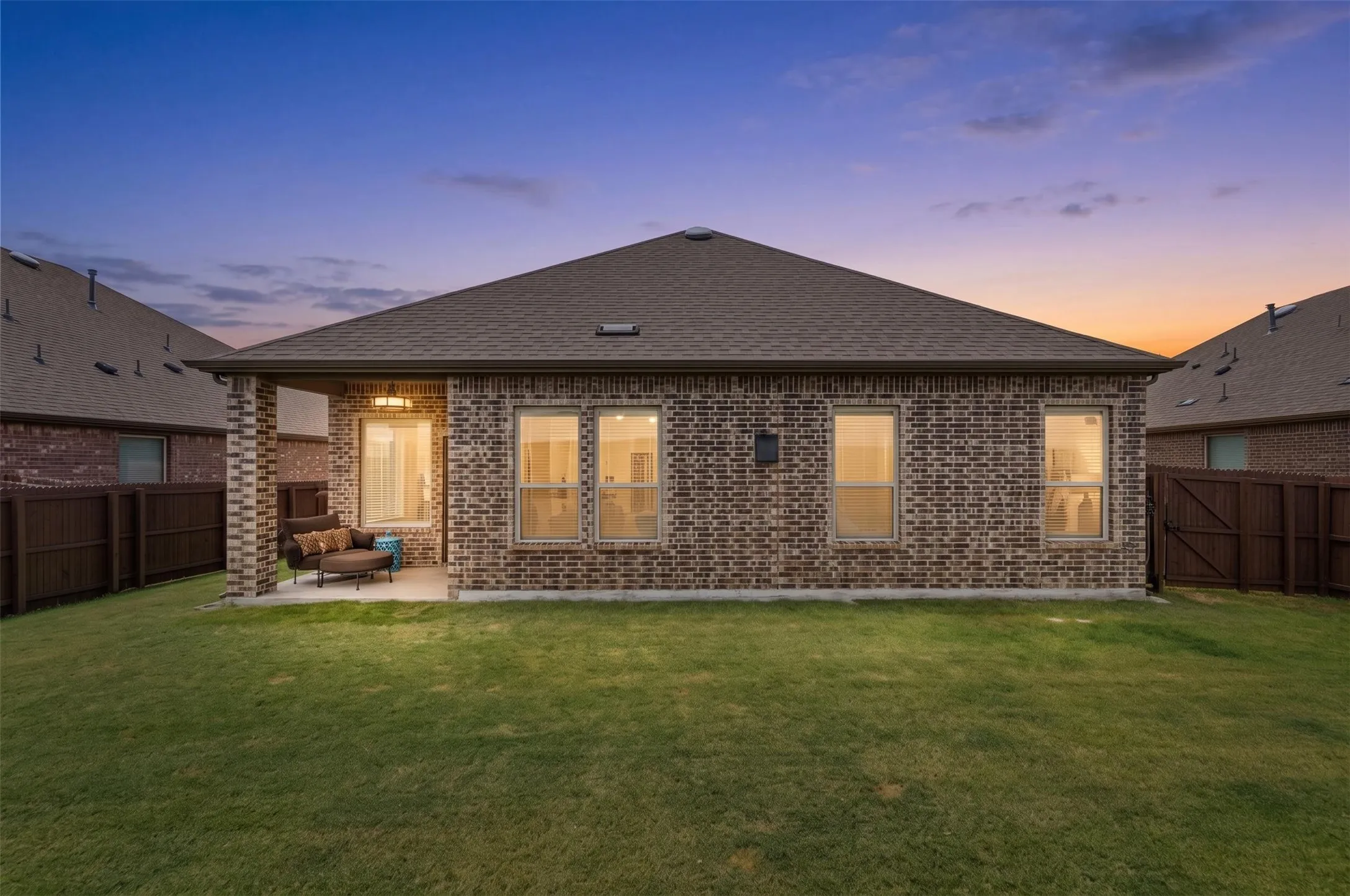 Single Family Residence For Sale in Denton County , 11316 Culberson Drive, Aubrey, Texas 76227, 4 Bedroom, 2 Bathroom, 2 Garage spaces, 2,033 Sqft, built in 2019, mls#21321131, Real Estate Agent in Aubrey, Homes For Sale in Denton county, Homes For Sale in Aubrey, Realtor in Aubrey Texas, Real Estate Brokerage Independent Realty Texas, Luminita Cordes Realtor
