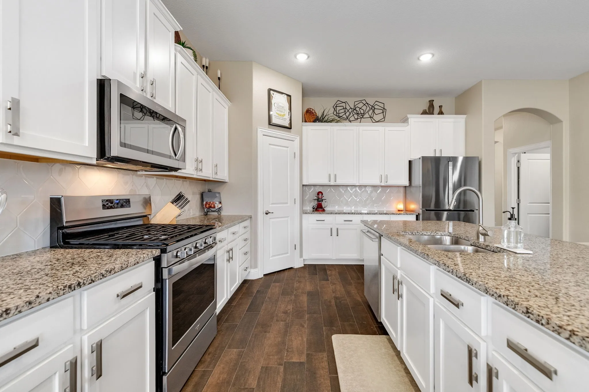Single Family Residence For Sale in Denton County , 11316 Culberson Drive, Aubrey, Texas 76227, 4 Bedroom, 2 Bathroom, 2 Garage spaces, 2,033 Sqft, built in 2019, mls#21321131, Real Estate Agent in Aubrey, Homes For Sale in Denton county, Homes For Sale in Aubrey, Realtor in Aubrey Texas, Real Estate Brokerage Independent Realty Texas, Luminita Cordes Realtor