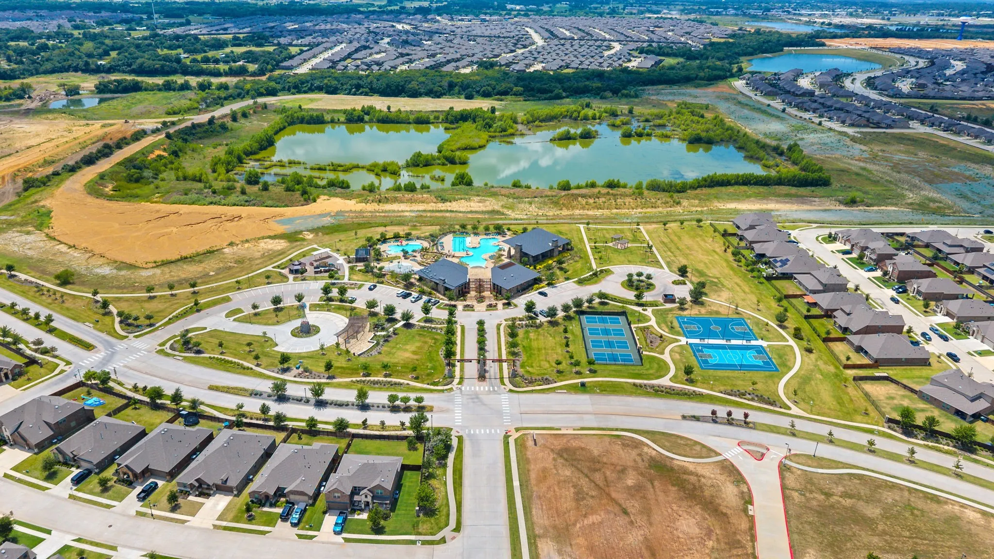 Single Family Residence For Sale in Denton County , 11316 Culberson Drive, Aubrey, Texas 76227, 4 Bedroom, 2 Bathroom, 2 Garage spaces, 2,033 Sqft, built in 2019, mls#21321131, Real Estate Agent in Aubrey, Homes For Sale in Denton county, Homes For Sale in Aubrey, Realtor in Aubrey Texas, Real Estate Brokerage Independent Realty Texas, Luminita Cordes Realtor
