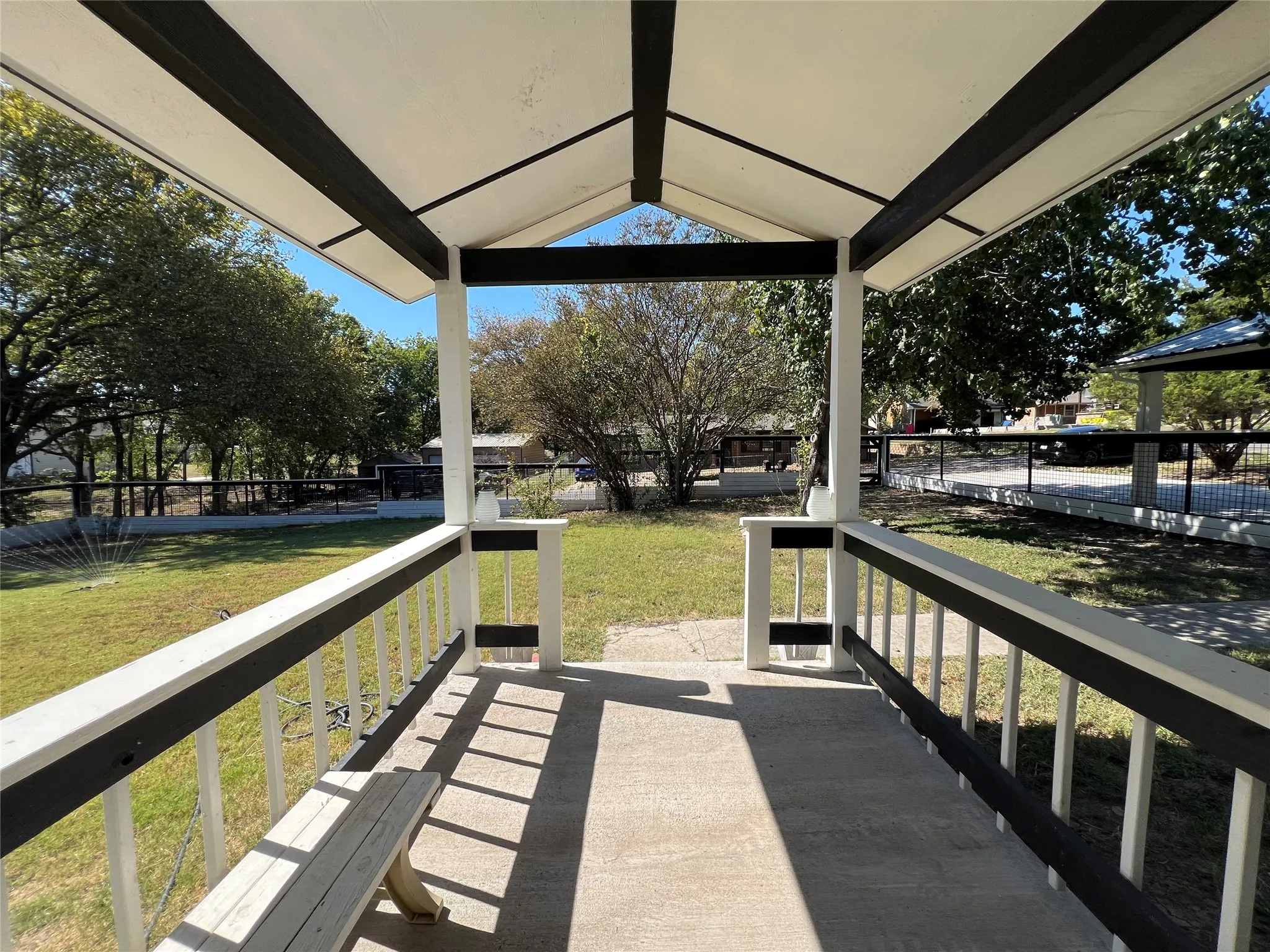 Single Family Residence For Rent in Collin County , 4095 County Road 893, Princeton, Texas 75407, 3 Bedrooms, 2 Bathrooms, Garage spaces, 1,683 Sqft, built in 1981, Price $2,200, mls#21323581, Real Estate Agent in Princeton, Homes For Rent in Collin county, Homes For Rent in Princeton, Realtor in Princeton Texas, Real Estate Brokerage Independent Realty Texas, Luminita Cordes Realtor