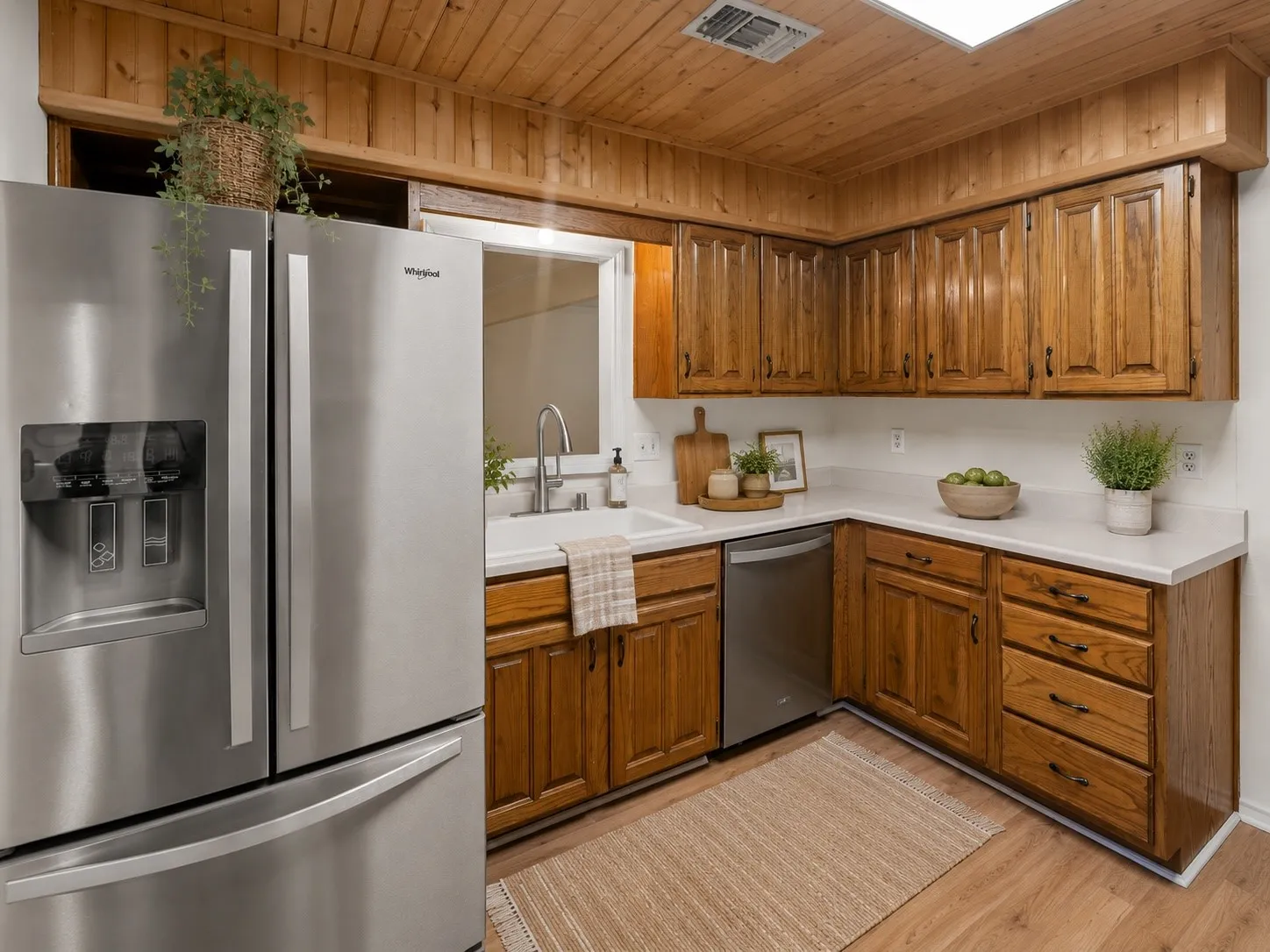 Single Family Residence For Sale in Hopkins County , 1620 College Street, Sulphur Springs, Texas 75482, 3 Bedroom, 2 Bathroom, 2 Garage spaces, 2,117 Sqft, built in 1984, mls#21323580, Real Estate Agent in Sulphur Springs, Homes For Sale in Hopkins county, Homes For Sale in Sulphur Springs, Realtor in Sulphur Springs Texas, Real Estate Brokerage Independent Realty Texas, Luminita Cordes Realtor