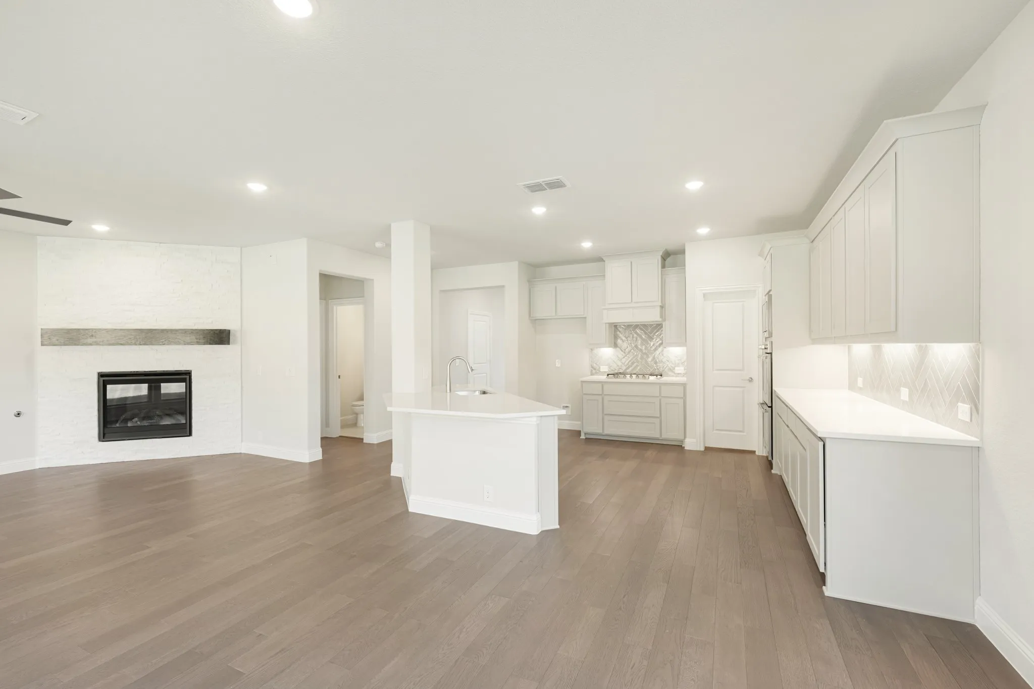Single Family Residence For Sale in Tarrant County , 2312 Hawk Meadow Court, Mansfield, Texas 76063, 5 Bedroom, 4 Bathroom, 3 Garage spaces, 3,269 Sqft, built in 2026, mls#21323584, Real Estate Agent in Mansfield, Homes For Sale in Tarrant county, Homes For Sale in Mansfield, Realtor in Mansfield Texas, Real Estate Brokerage Independent Realty Texas, Luminita Cordes Realtor
