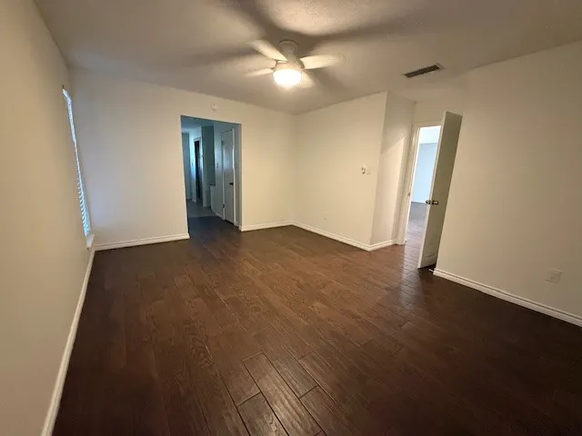 Single Family Residence For Rent in Taylor County , 4608 Oak Knoll Street, Abilene, Texas 79606, 4 Bedroom, 2 Bathroom, 2 Garage spaces, 1,891 Sqft, built in 1981, mls#21323632, Real Estate Agent in Abilene, Homes For Rent in Taylor county, Homes For Rent in Abilene, Realtor in Abilene Texas, Real Estate Brokerage Independent Realty Texas, Luminita Cordes Realtor