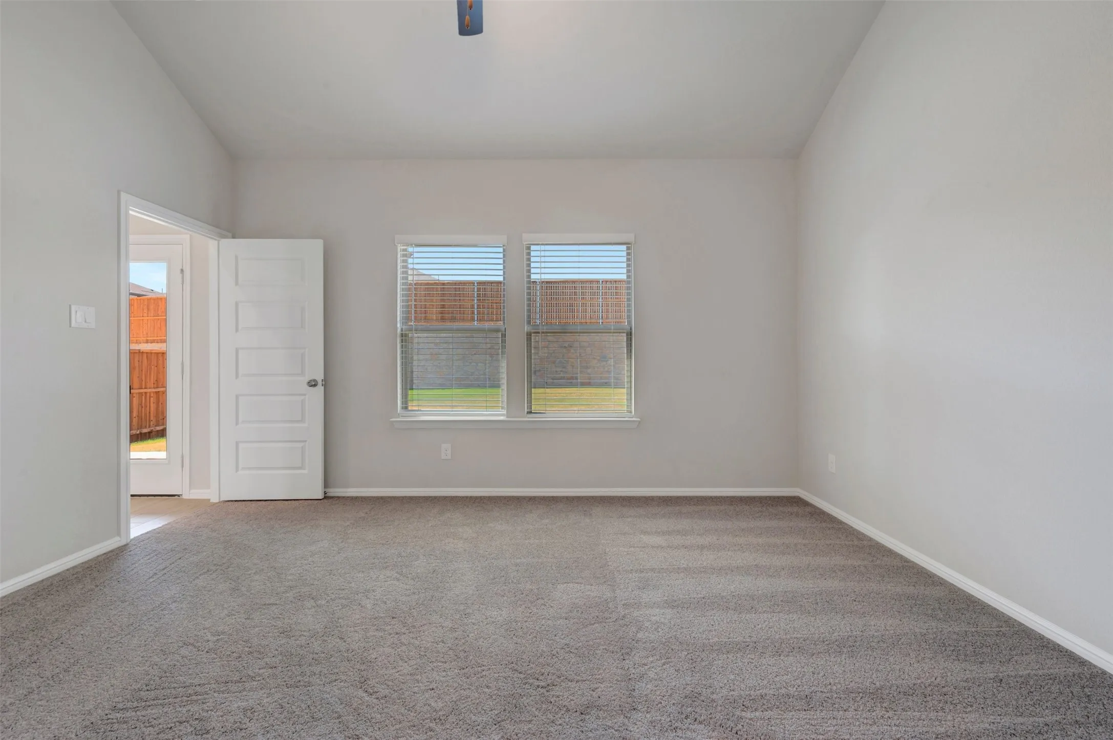 Single Family Residence For Sale in Grayson County , 1262 Tallowwood Trail, Van Alstyne, Texas 75495, 4 Bedroom, 4 Bathroom, 2 Garage spaces, 2,155 Sqft, built in 2026, mls#21305013, Real Estate Agent in Van Alstyne, Homes For Sale in Grayson county, Homes For Sale in Van Alstyne, Realtor in Van Alstyne Texas, Real Estate Brokerage Independent Realty Texas, Luminita Cordes Realtor