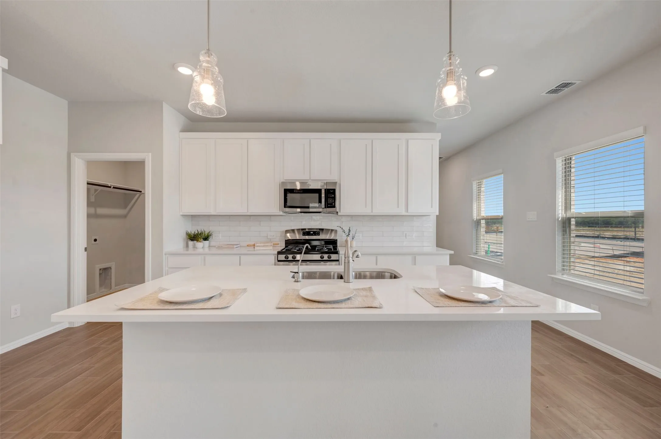Single Family Residence For Sale in Grayson County , 1262 Tallowwood Trail, Van Alstyne, Texas 75495, 4 Bedroom, 4 Bathroom, 2 Garage spaces, 2,155 Sqft, built in 2026, mls#21305013, Real Estate Agent in Van Alstyne, Homes For Sale in Grayson county, Homes For Sale in Van Alstyne, Realtor in Van Alstyne Texas, Real Estate Brokerage Independent Realty Texas, Luminita Cordes Realtor