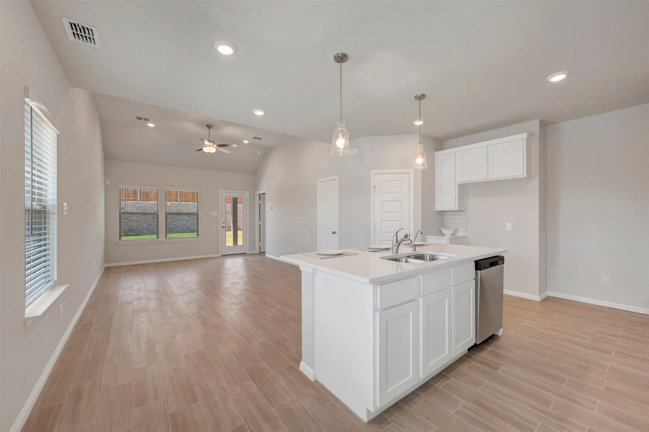 Single Family Residence For Sale in Grayson County , 1262 Tallowwood Trail, Van Alstyne, Texas 75495, 4 Bedroom, 4 Bathroom, 2 Garage spaces, 2,155 Sqft, built in 2026, mls#21305013, Real Estate Agent in Van Alstyne, Homes For Sale in Grayson county, Homes For Sale in Van Alstyne, Realtor in Van Alstyne Texas, Real Estate Brokerage Independent Realty Texas, Luminita Cordes Realtor