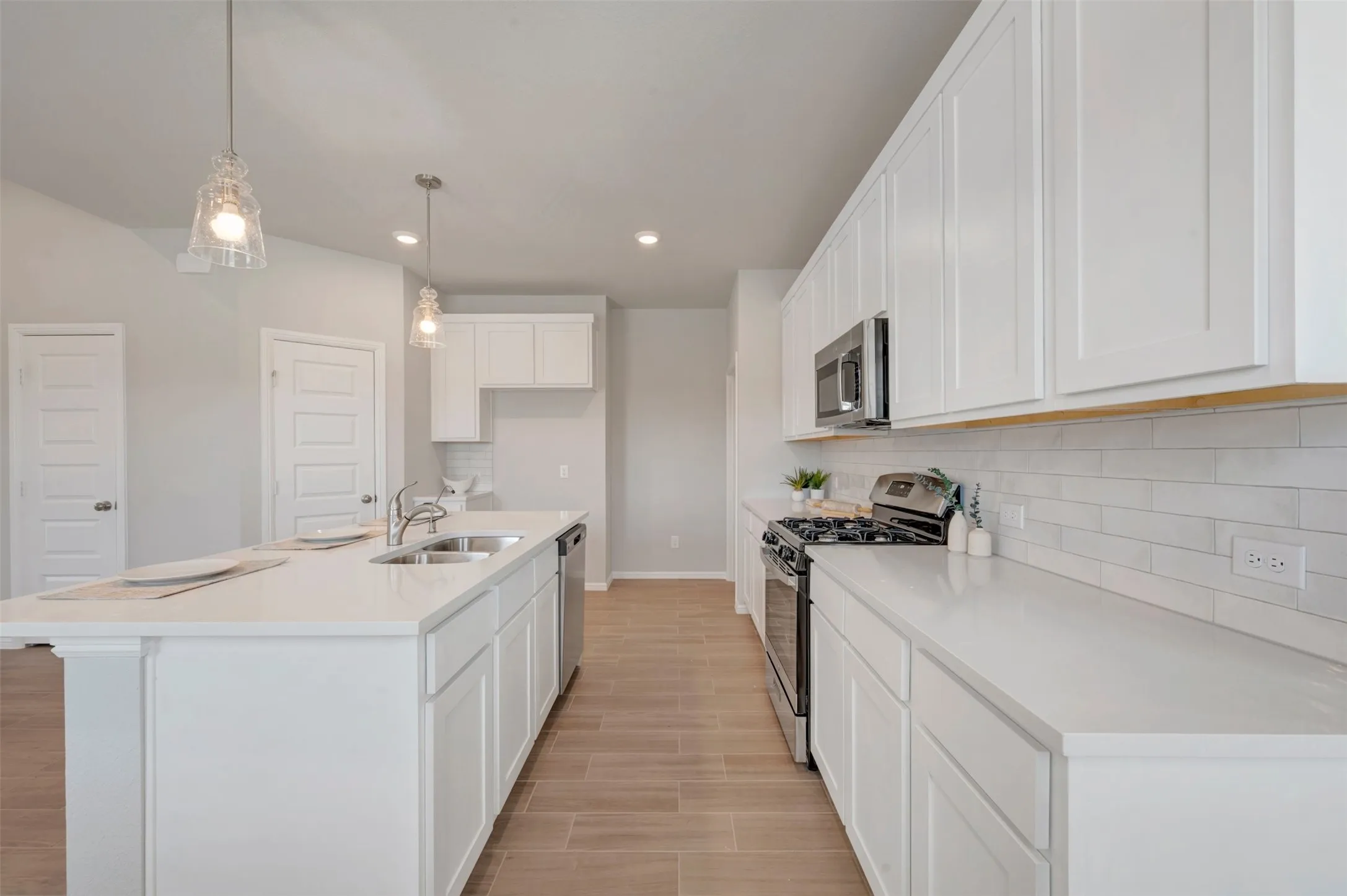 Single Family Residence For Sale in Grayson County , 1262 Tallowwood Trail, Van Alstyne, Texas 75495, 4 Bedroom, 4 Bathroom, 2 Garage spaces, 2,155 Sqft, built in 2026, mls#21305013, Real Estate Agent in Van Alstyne, Homes For Sale in Grayson county, Homes For Sale in Van Alstyne, Realtor in Van Alstyne Texas, Real Estate Brokerage Independent Realty Texas, Luminita Cordes Realtor