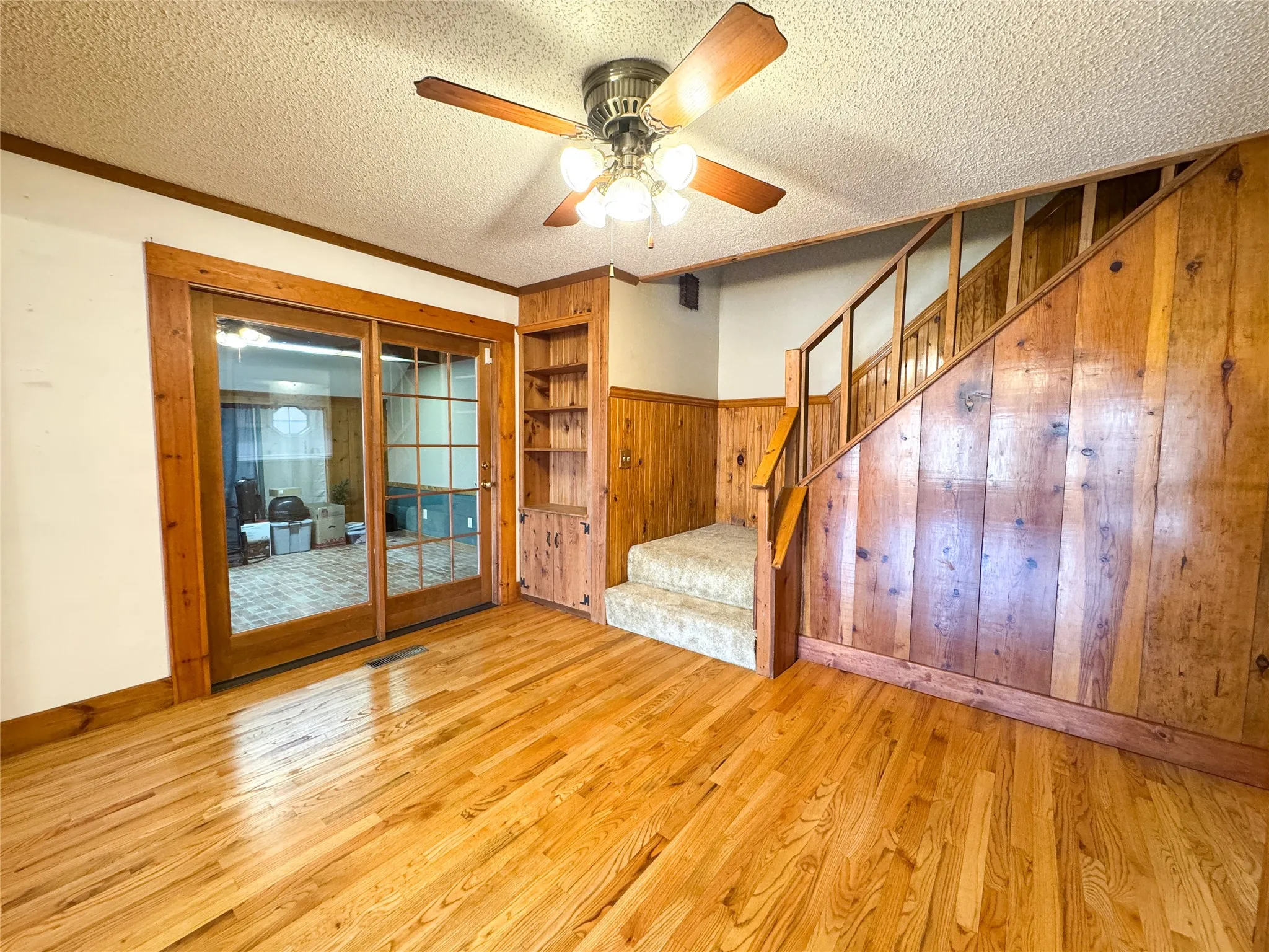 Apartment For Sale in Haskell County , 703 N Avenue E, Haskell, Texas 79521, 4 Bedroom, 4 Bathroom, 1 Garage spaces, 3,202 Sqft, built in 1963, mls#21312234, Real Estate Agent in Haskell, Homes For Sale in Haskell county, Homes For Sale in Haskell, Realtor in Haskell Texas, Real Estate Brokerage Independent Realty Texas, Luminita Cordes Realtor